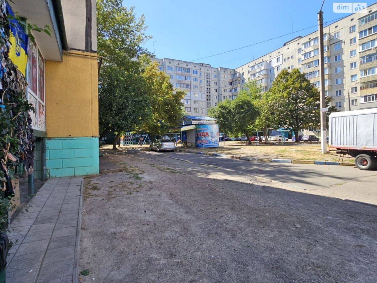 Коммерческое помещение в Белой Церкви, продажа по Зенитного полка (Грибоедова) улица 42, район 4 микрорайон, цена: 65 000 долларов за объект фото 1 Коммерческое помещение в Белой Церкви, продажа по Зенитного полка (Грибоедова) улица 42, район 4 микрорайон, цена: 65 000 долларов за объект фото 1