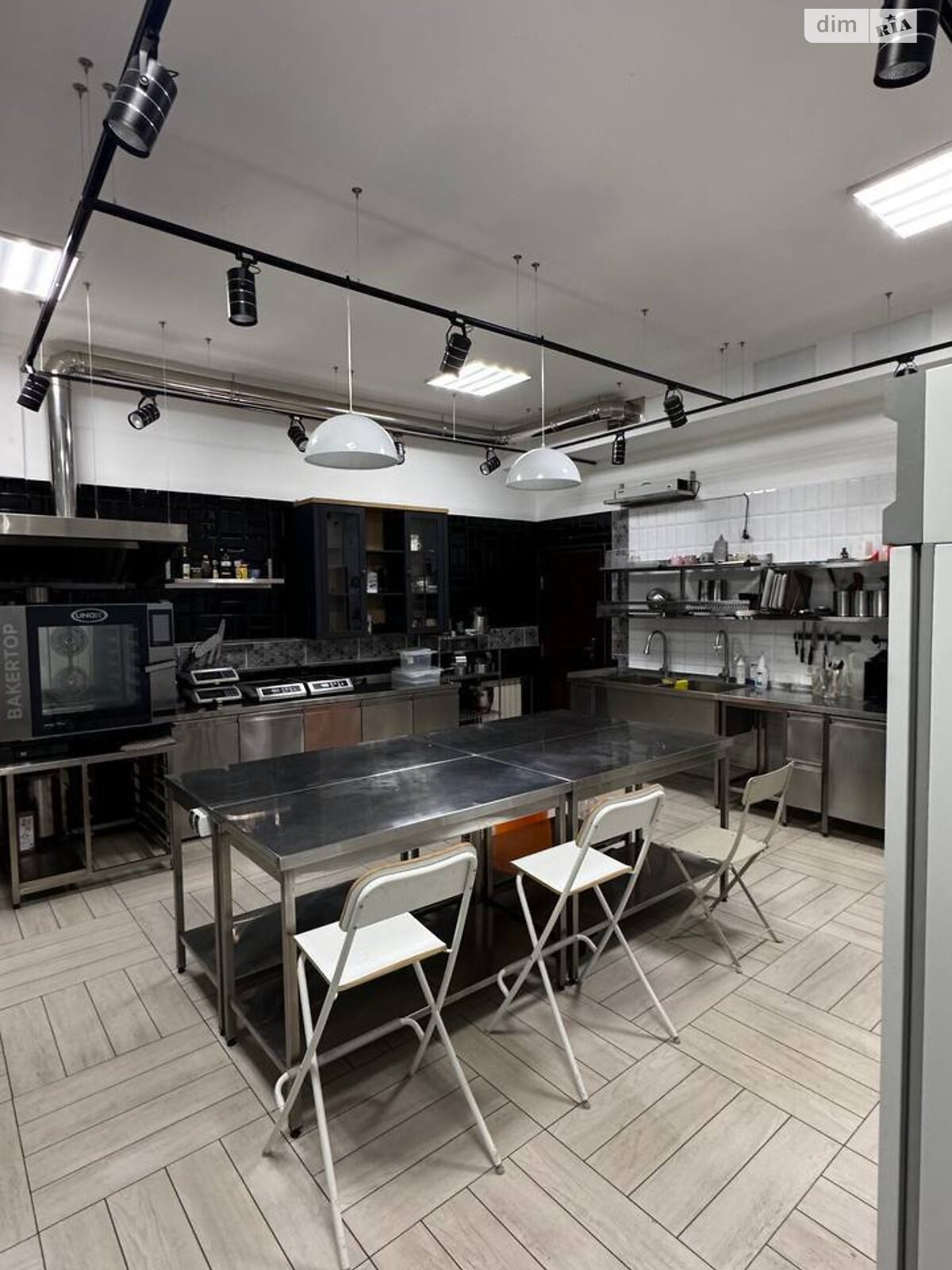 Коммерческое помещение в Белой Церкви, продажа по Шолом-Алейхема улица 9, район Центр, цена: 370 000 долларов за объект фото 1 Коммерческое помещение в Белой Церкви, продажа по Шолом-Алейхема улица 9, район Центр, цена: 370 000 долларов за объект фото 1