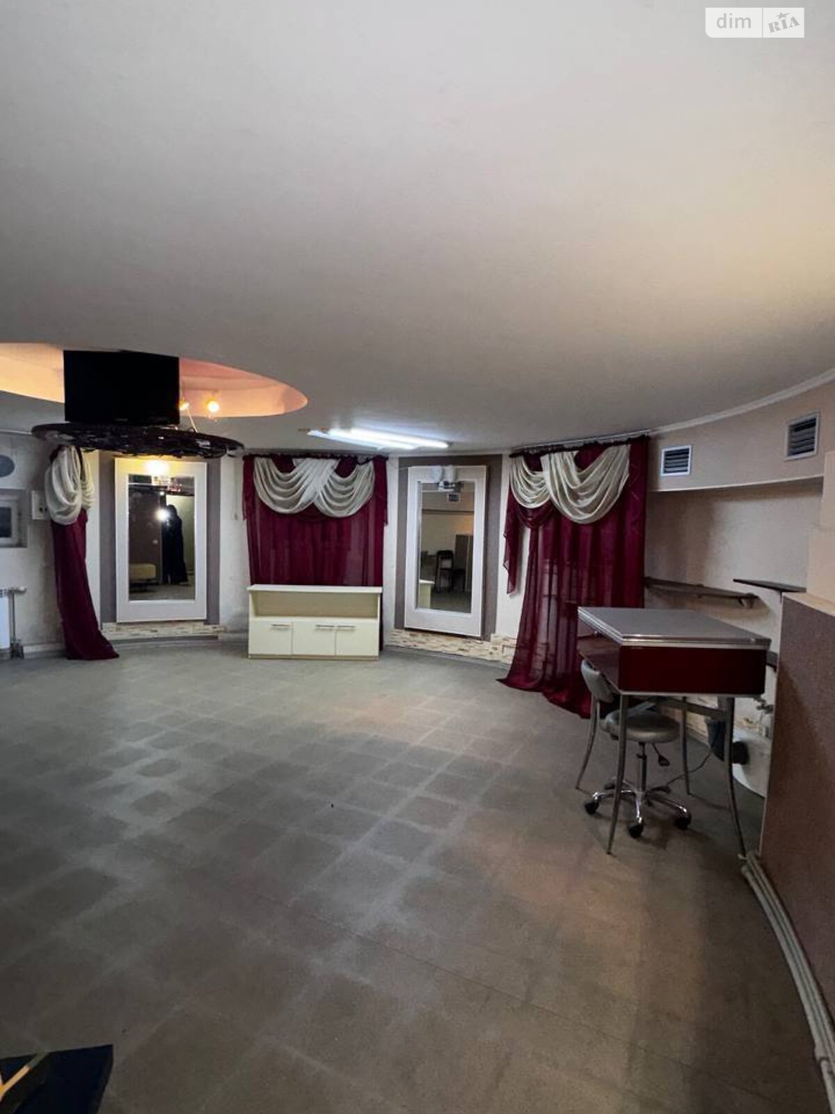 Коммерческое помещение в Белой Церкви, продажа по Шолом-Алейхема улица 9, район Центр, цена: 370 000 долларов за объект фото 1 Коммерческое помещение в Белой Церкви, продажа по Шолом-Алейхема улица 9, район Центр, цена: 370 000 долларов за объект фото 1