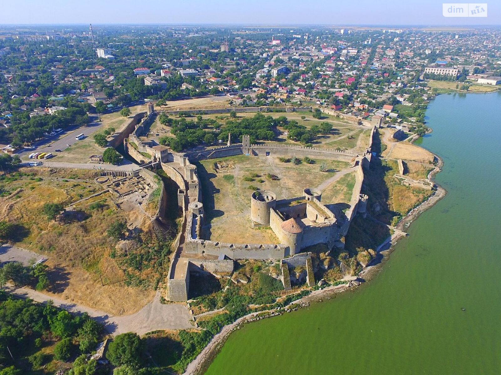 Комерційне приміщення в Білгороді-Днестровському, продаж по Островського вулиця, район Білгород-Дністровський, ціна: 110 000 доларів за об’єкт фото 1 Комерційне приміщення в Білгороді-Днестровському, продаж по Островського вулиця, район Білгород-Дністровський, ціна: 110 000 доларів за об’єкт фото 1