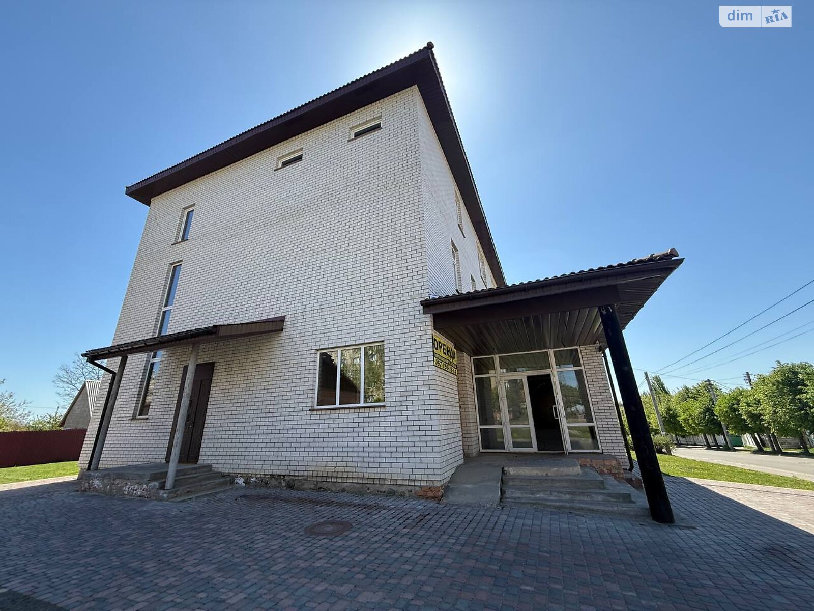 Комерційне приміщення в Бердичеві, Шевченка вулиця, ціна продажу: 450 000 доларів за об’єкт фото 1 Комерційне приміщення в Бердичеві, Шевченка вулиця, ціна продажу: 450 000 доларів за об’єкт фото 1