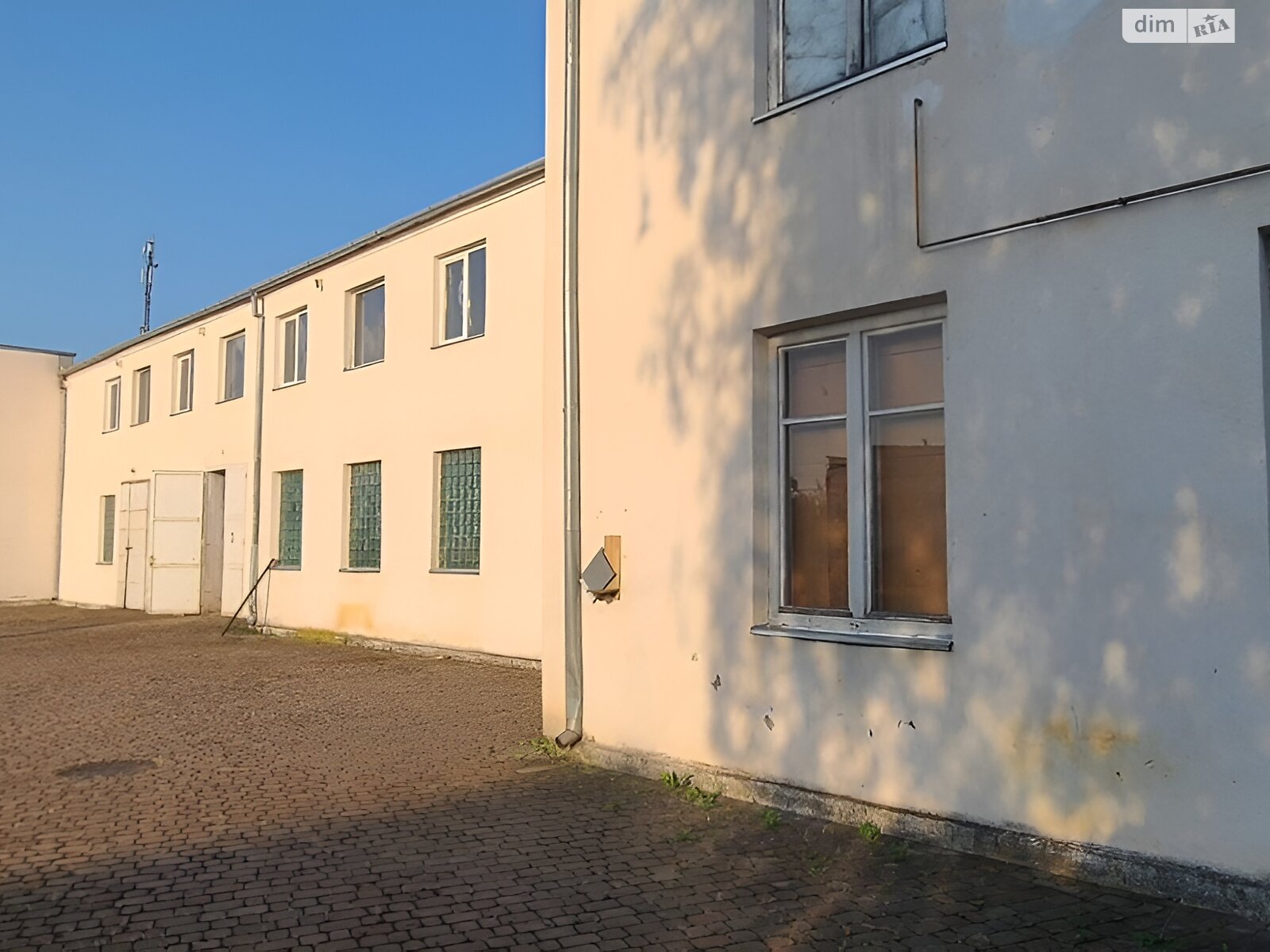 Комерційне приміщення в Береговому, продаж по Араня Яноша вулиця, район Берегово, ціна: 511 511 доларів за об’єкт фото 1 Комерційне приміщення в Береговому, продаж по Араня Яноша вулиця, район Берегово, ціна: 511 511 доларів за об’єкт фото 1