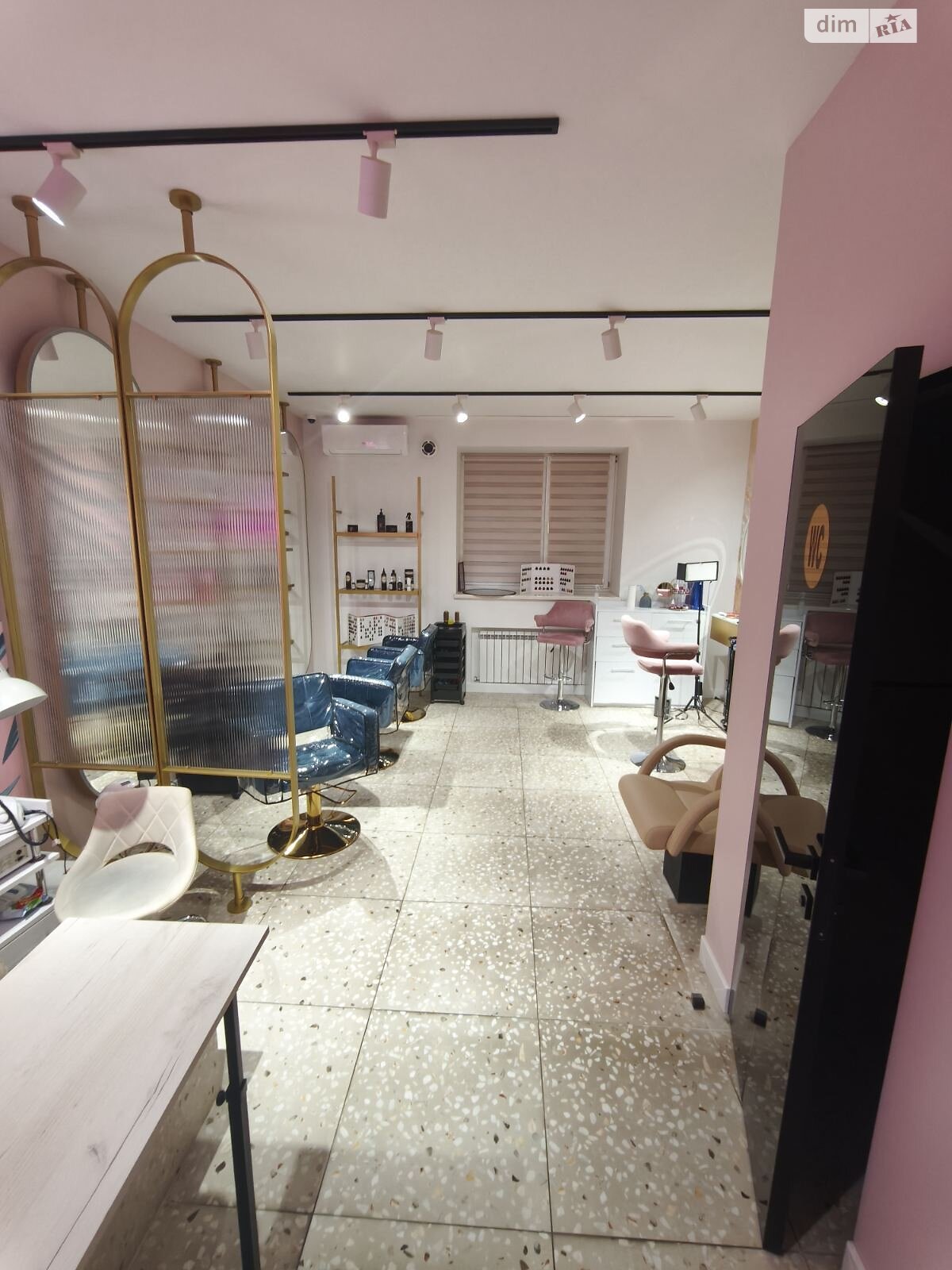 Комерційне приміщення в Березині, Райдужна вулиця 100, ціна продажу: 190 000 доларів за об’єкт фото 1