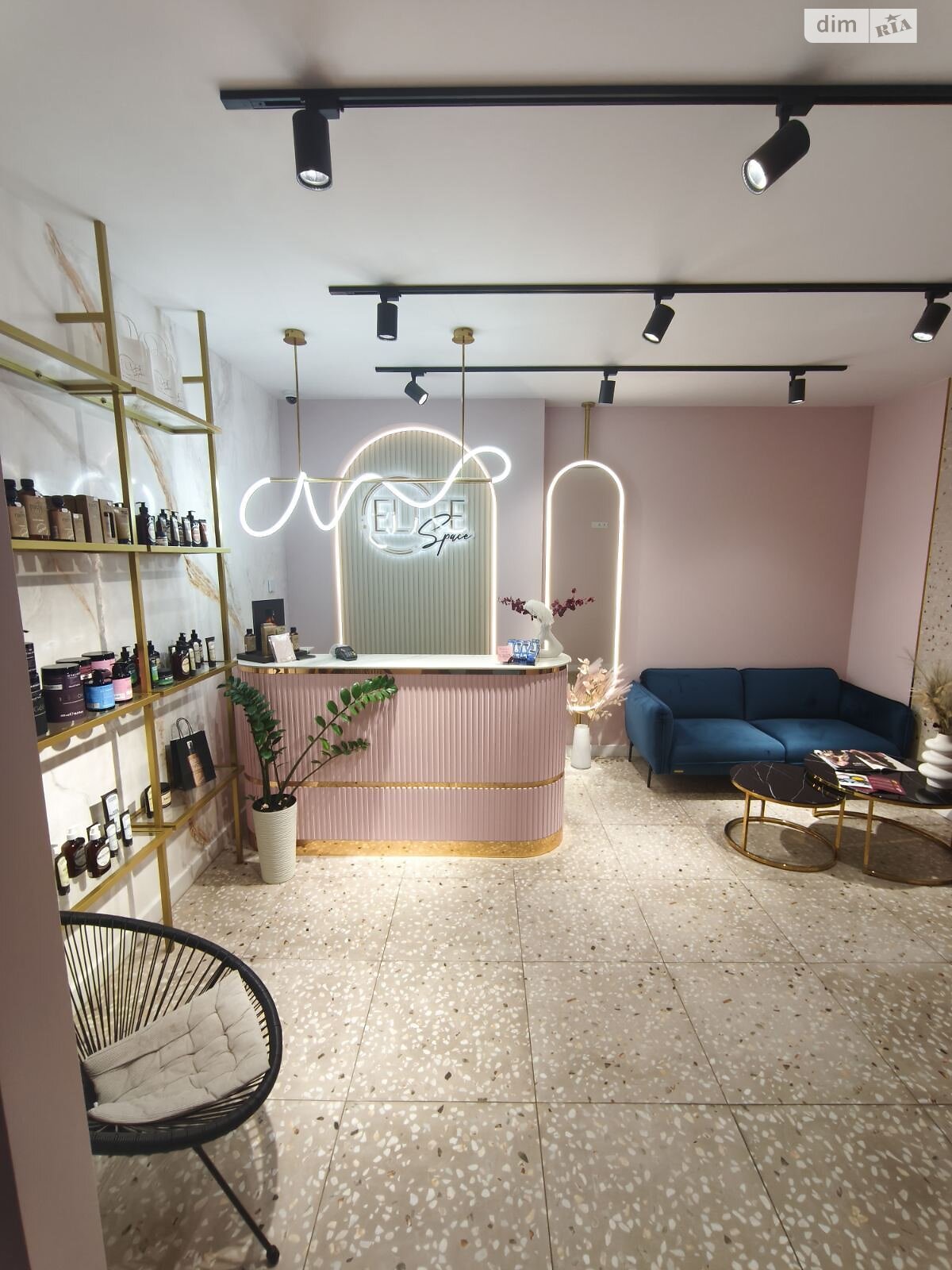 Комерційне приміщення в Березині, Райдужна вулиця 100, ціна продажу: 190 000 доларів за об’єкт фото 1