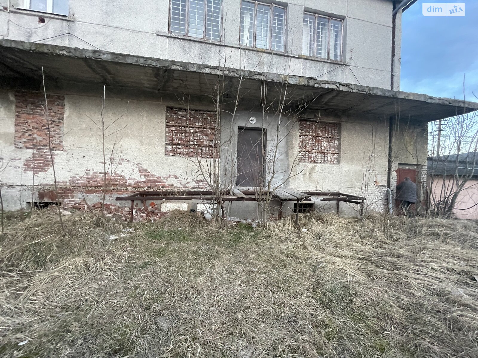 Комерційне приміщення в Бібрці, Львівська вулиця 11, ціна продажу: 49 959 доларів за об’єкт фото 1 Комерційне приміщення в Бібрці, Львівська вулиця 11, ціна продажу: 49 959 доларів за об’єкт фото 1