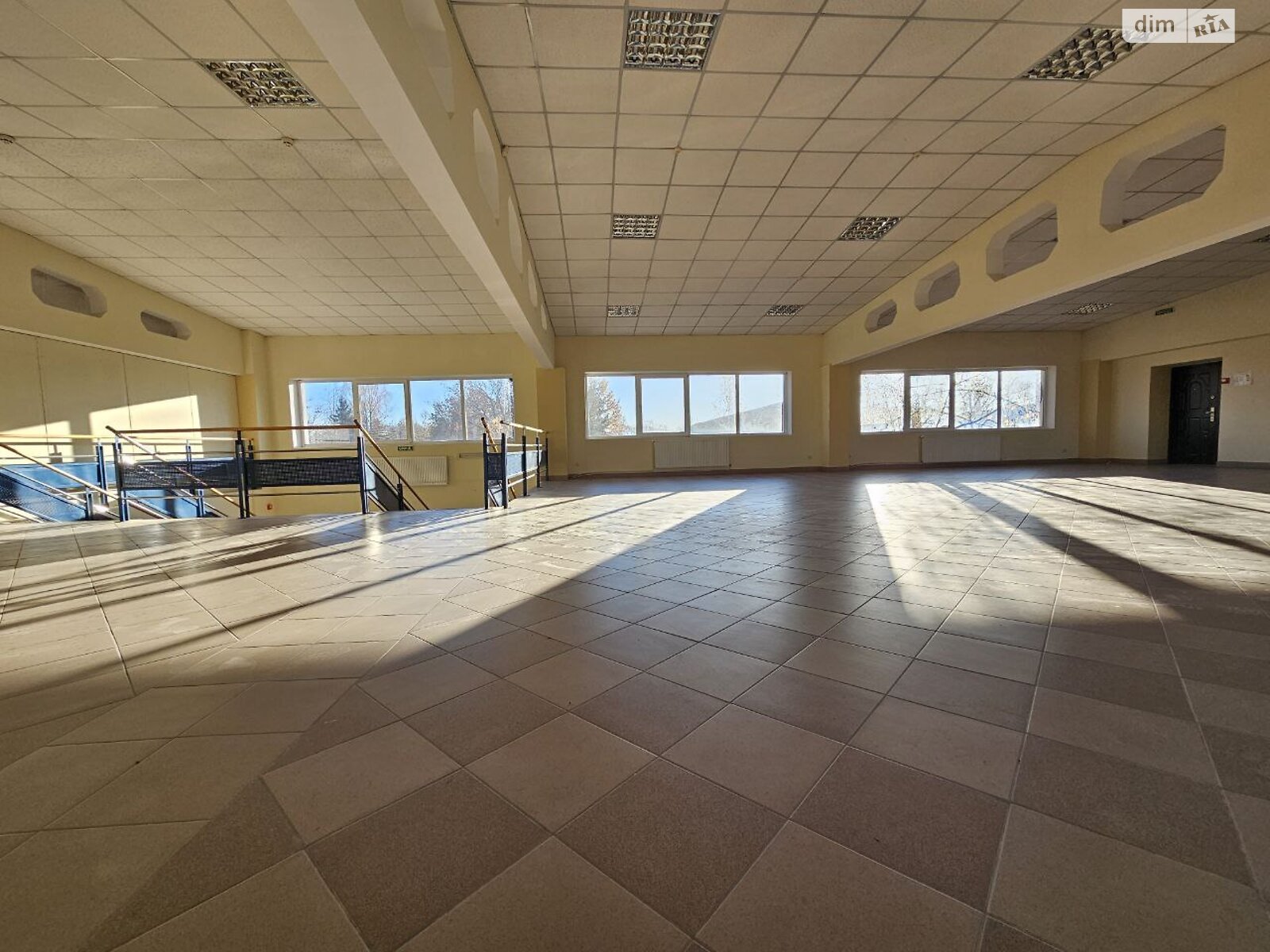 Коммерческое помещение в Богородчанах, продажа по Шевченко улица 114, район Богородчаны, цена: 350 000 долларов за объект фото 1 Коммерческое помещение в Богородчанах, продажа по Шевченко улица 114, район Богородчаны, цена: 350 000 долларов за объект фото 1