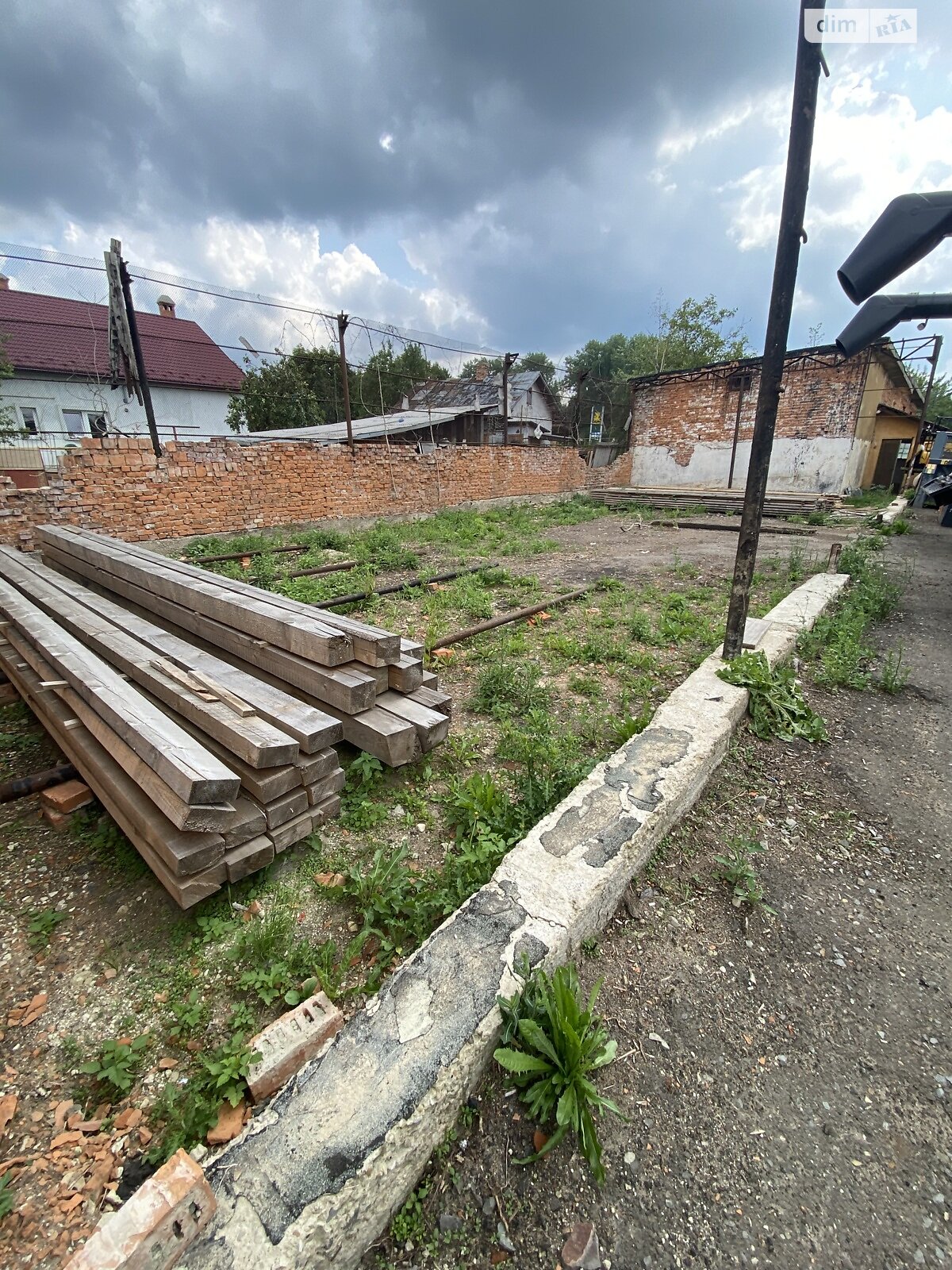 Коммерческое помещение в Бориславе, Братьев Лисиков улица 1, цена: продажи 390 000 долларов за объект фото 1 Коммерческое помещение в Бориславе, Братьев Лисиков улица 1, цена продажи: 390 000 долларов за объект фото 1