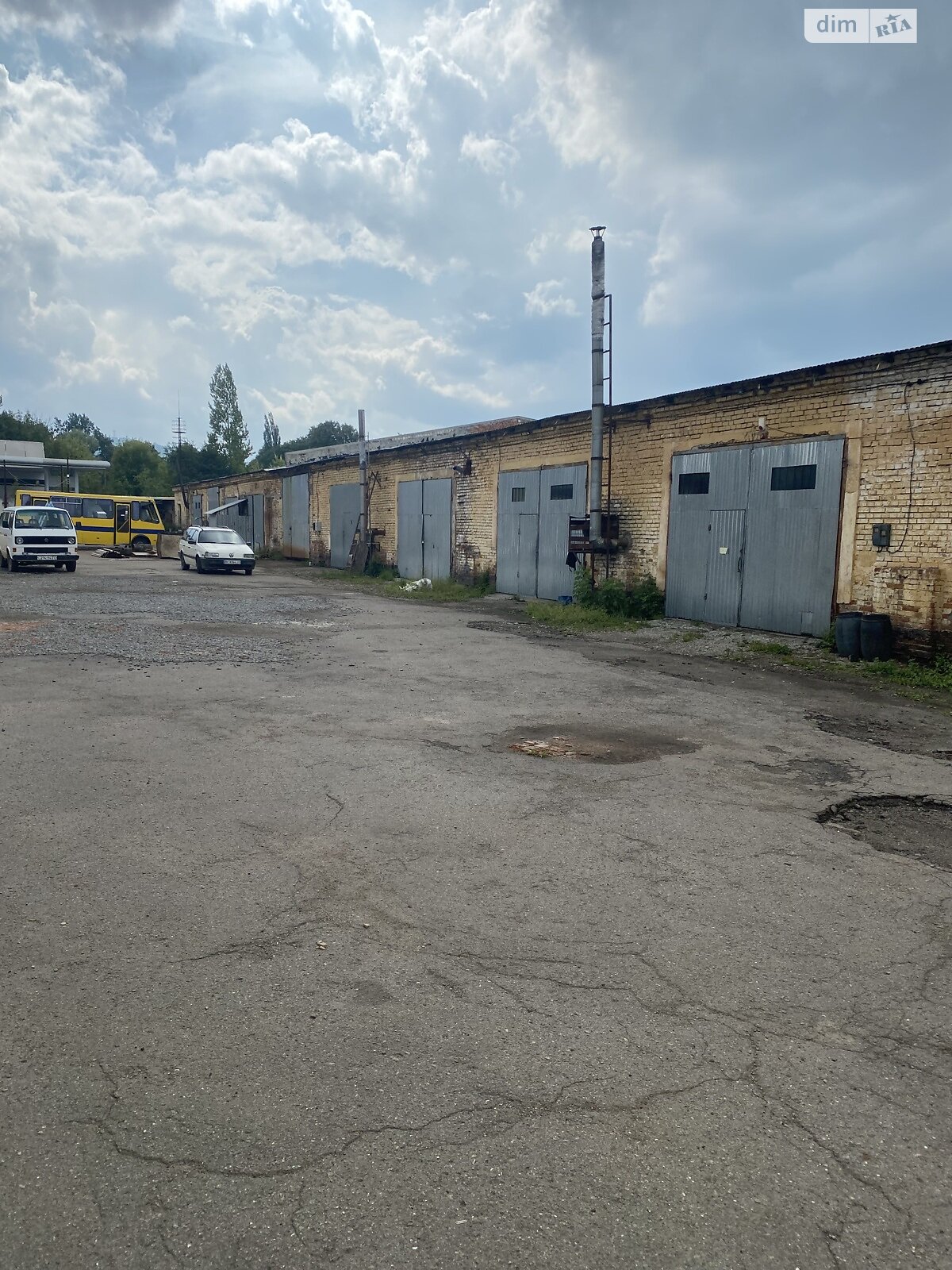 Коммерческое помещение в Бориславе, Братьев Лисиков улица 1, цена: продажи 390 000 долларов за объект фото 1 Коммерческое помещение в Бориславе, Братьев Лисиков улица 1, цена продажи: 390 000 долларов за объект фото 1