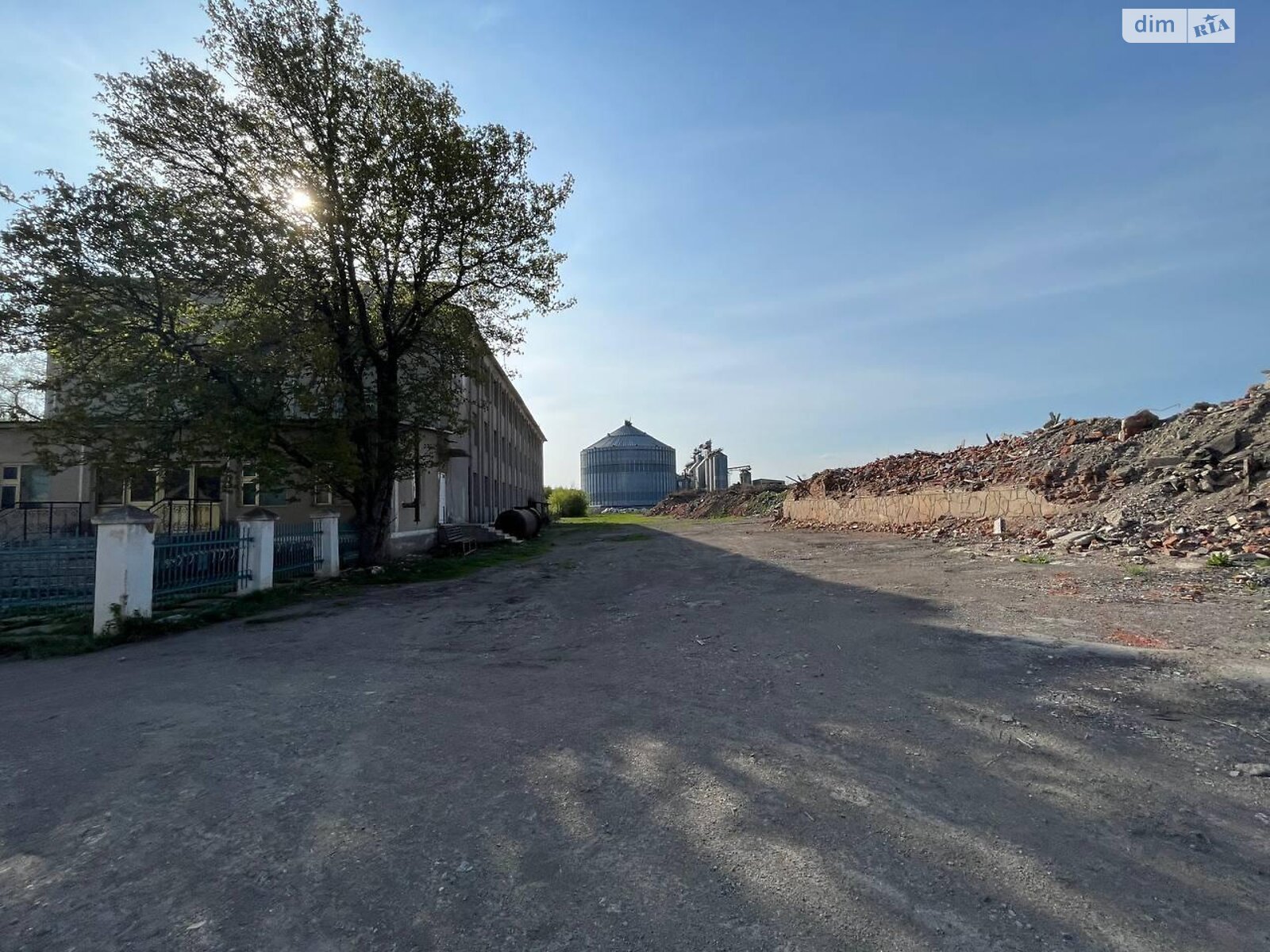 Коммерческое помещение в Борщеве, продажа по Владимира Великого улица, район Борщев, цена: 886 150 долларов за объект фото 1 Коммерческое помещение в Борщеве, продажа по Владимира Великого улица, район Борщев, цена: 886 150 долларов за объект фото 1