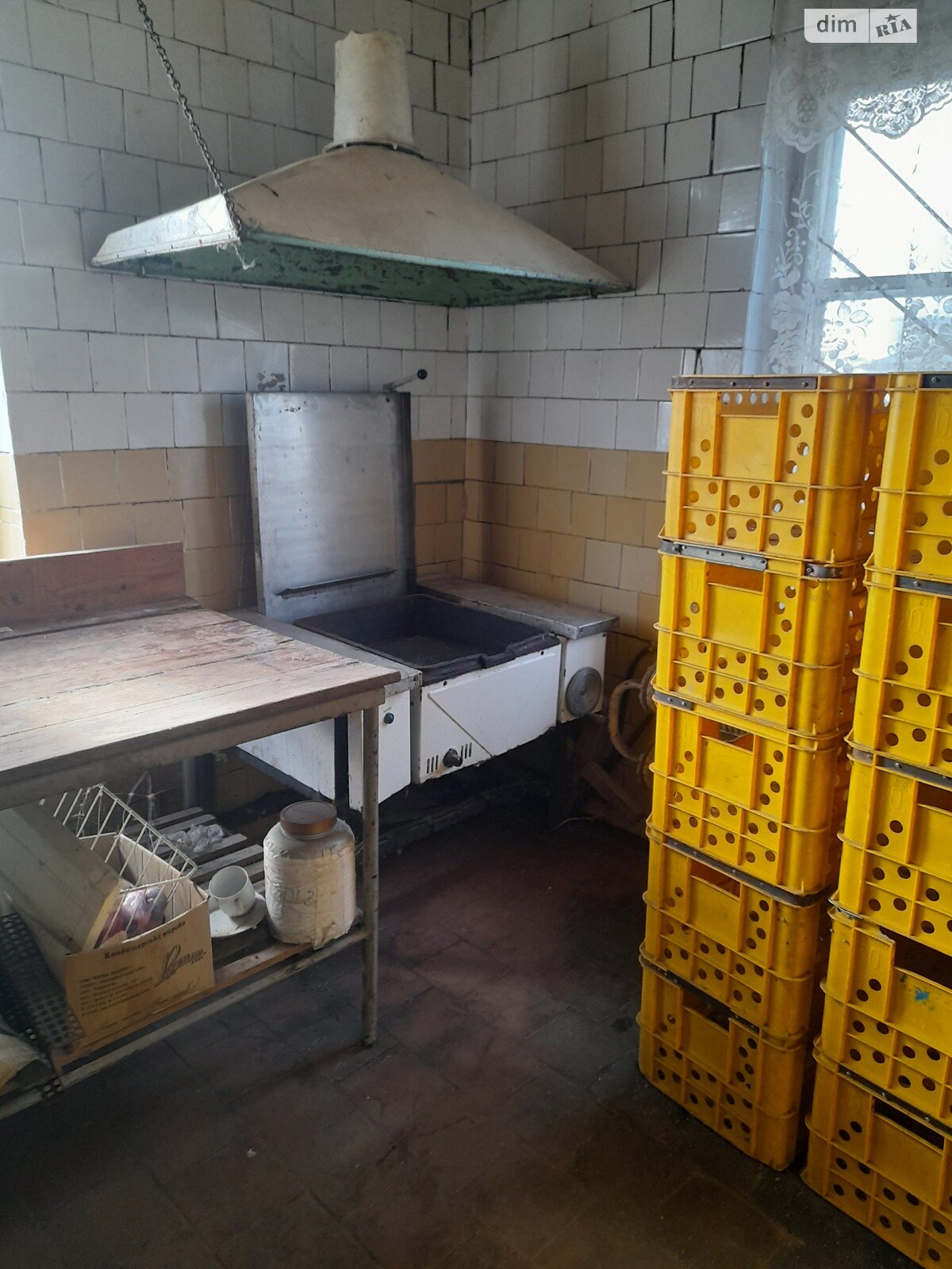 Коммерческое помещение в Борщеве, продажа по Я. Гнездовского улица 48, район Борщев, цена: 110 000 долларов за объект фото 1 Коммерческое помещение в Борщеве, продажа по Я. Гнездовского улица 48, район Борщев, цена: 110 000 долларов за объект фото 1
