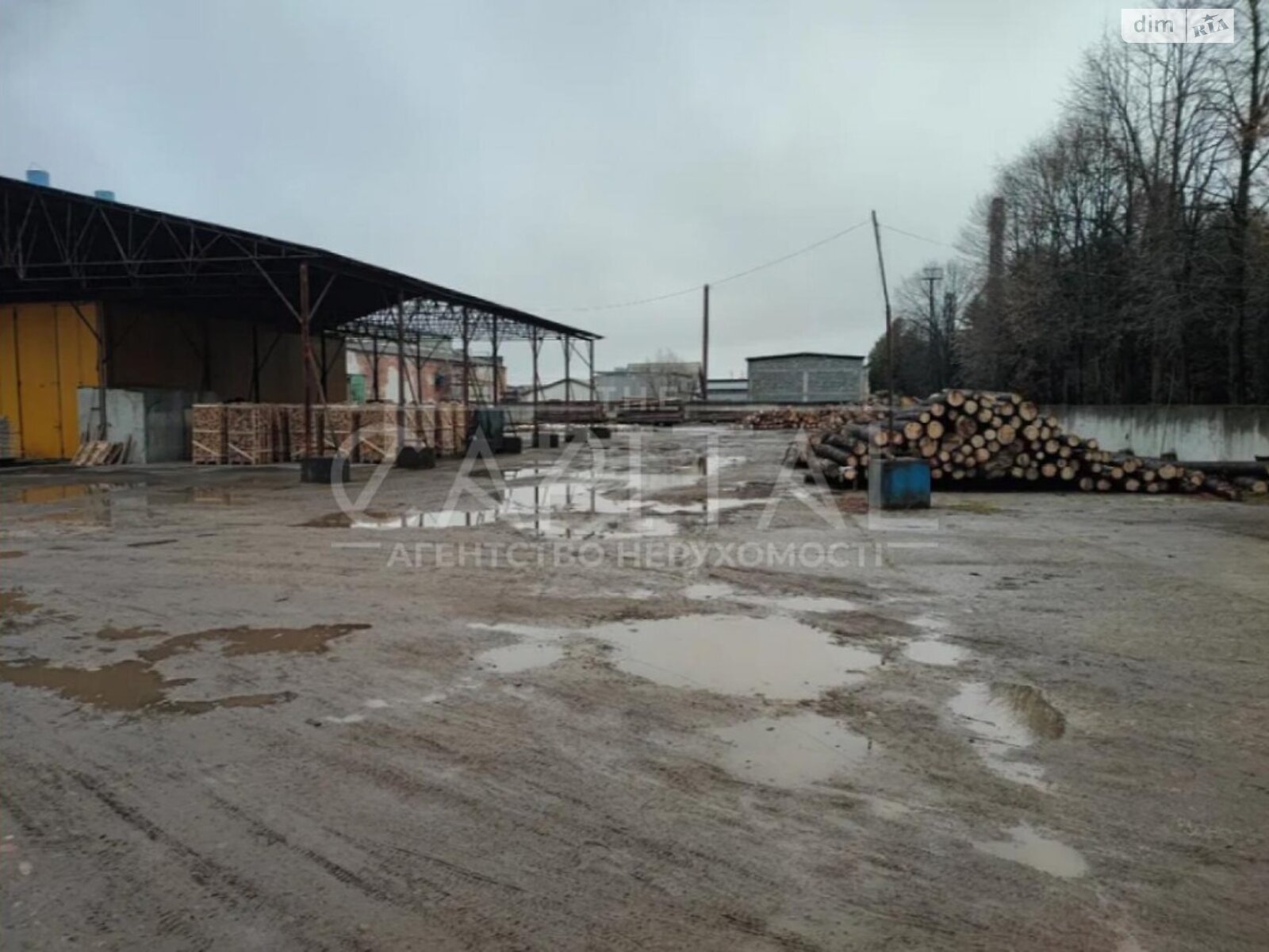 Коммерческое помещение в Брошневе-Осаде, Брошнев-Осада, цена: продажи 2 400 000 долларов за объект фото 1 Коммерческое помещение в Брошневе-Осаде, Брошнев-Осада, цена продажи: 2 400 000 долларов за объект фото 1