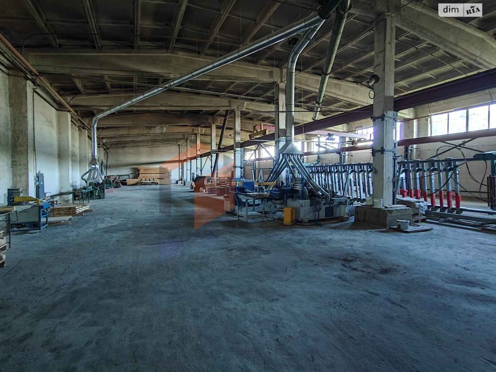 Коммерческое помещение в Брошневе, Брошнів, цена: продажи 2 100 000 долларов за объект фото 1 Коммерческое помещение в Брошневе, Брошнів, цена продажи: 2 100 000 долларов за объект фото 1