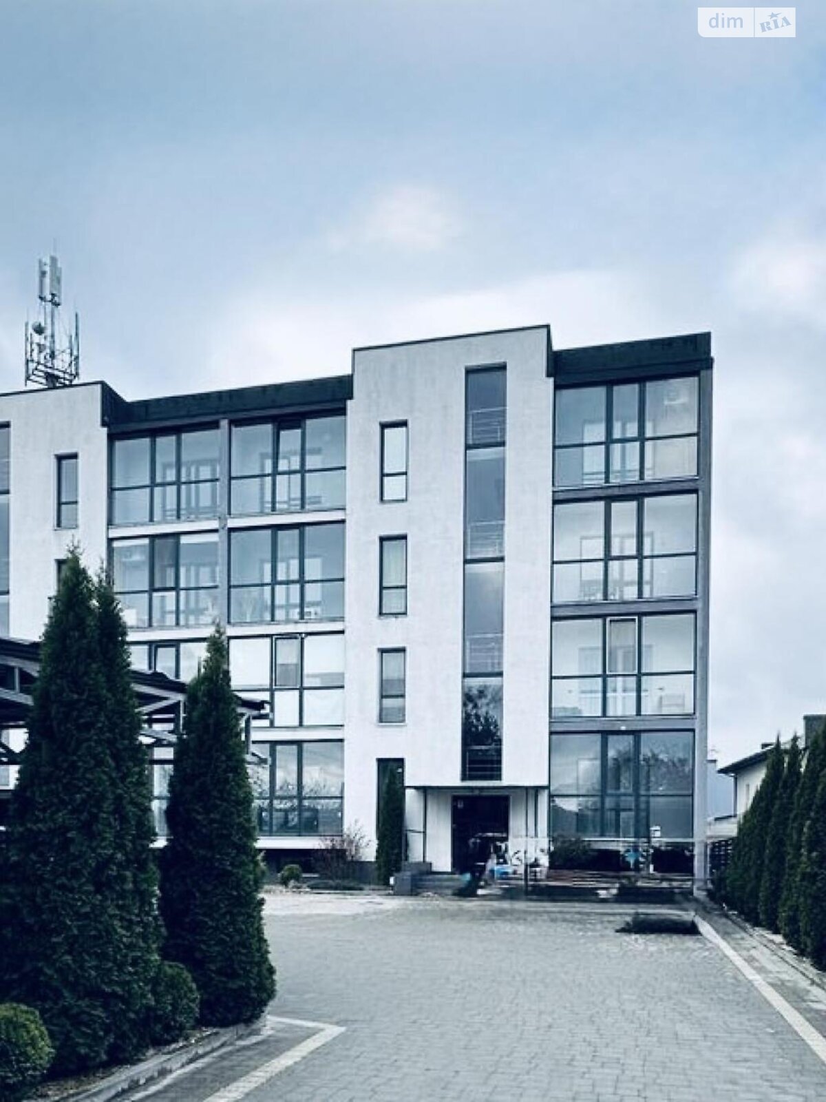 Комерційне приміщення в Брюховичах, Потічок вулиця, ціна продажу: 5 000 доларів за об’єкт фото 1 Комерційне приміщення в Брюховичах, Потічок вулиця, ціна продажу: 5 000 доларів за об’єкт фото 1