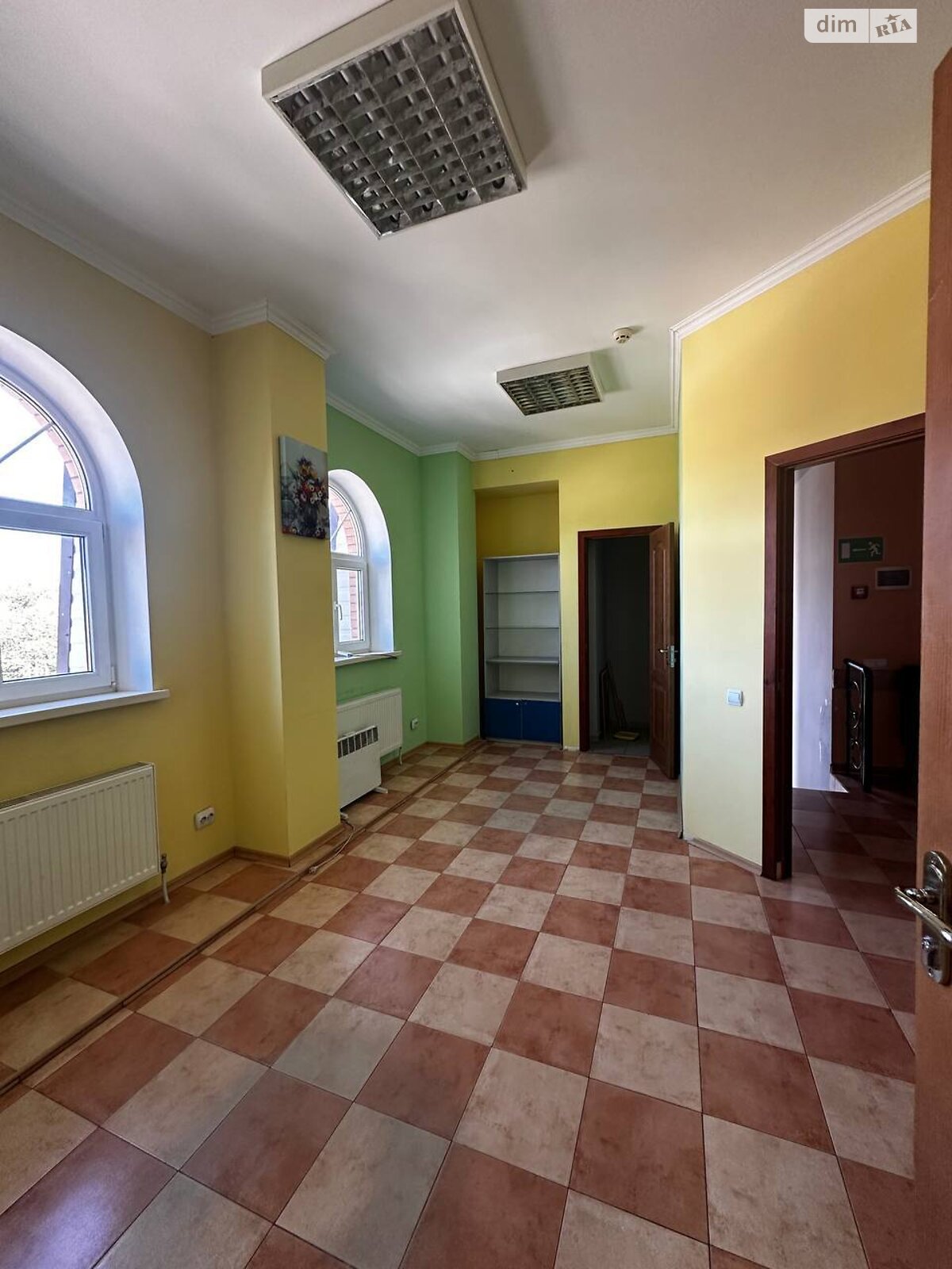Комерційне приміщення в Бучі, продаж по Жовтнева вулиця 7, район Буча, ціна: 500 000 доларів за об’єкт фото 1 Комерційне приміщення в Бучі, продаж по Жовтнева вулиця 7, район Буча, ціна: 500 000 доларів за об’єкт фото 1