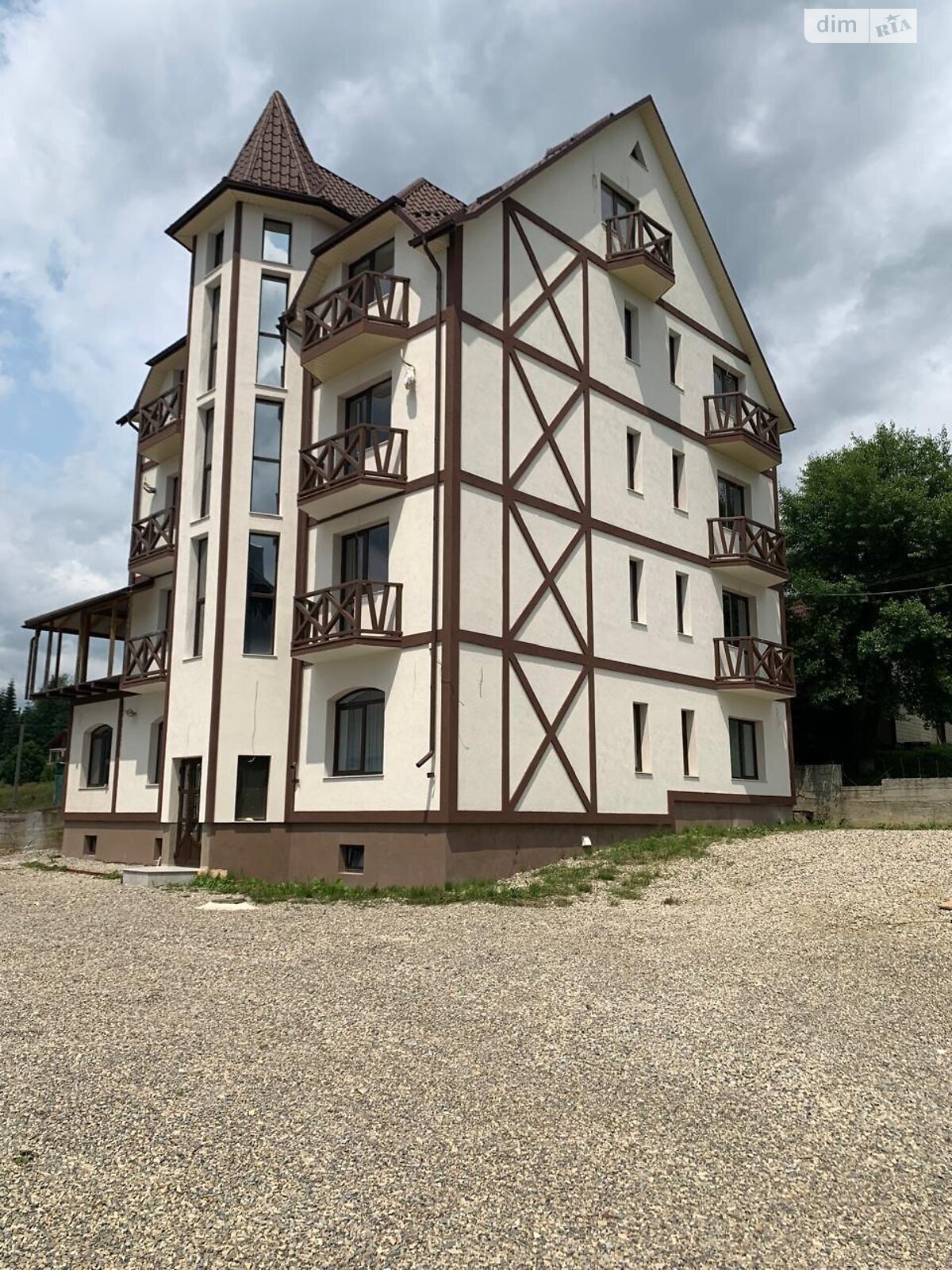 Коммерческое помещение в Буковеле, Вишни урочище, цена продажи: 1 350 000 долларов за объект фото 1