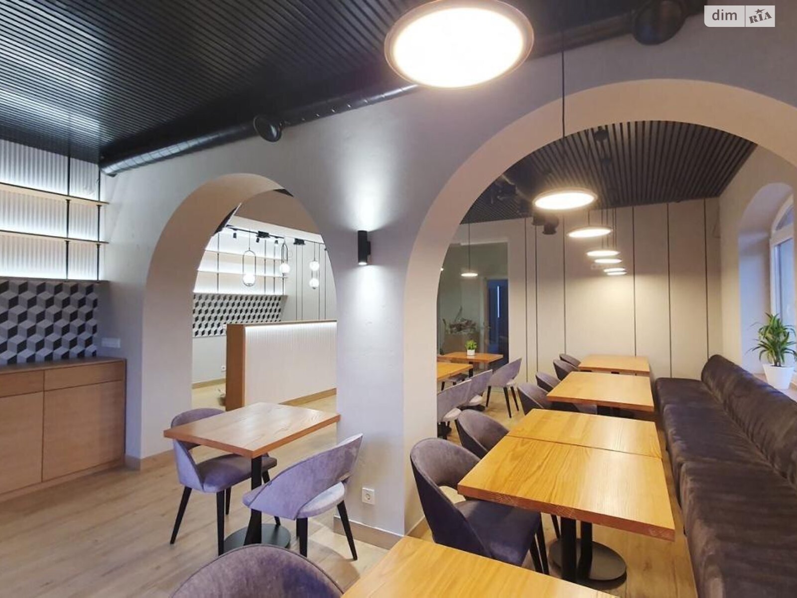 Коммерческое помещение в Буковеле, Вишни урочище, цена продажи: 1 350 000 долларов за объект фото 1