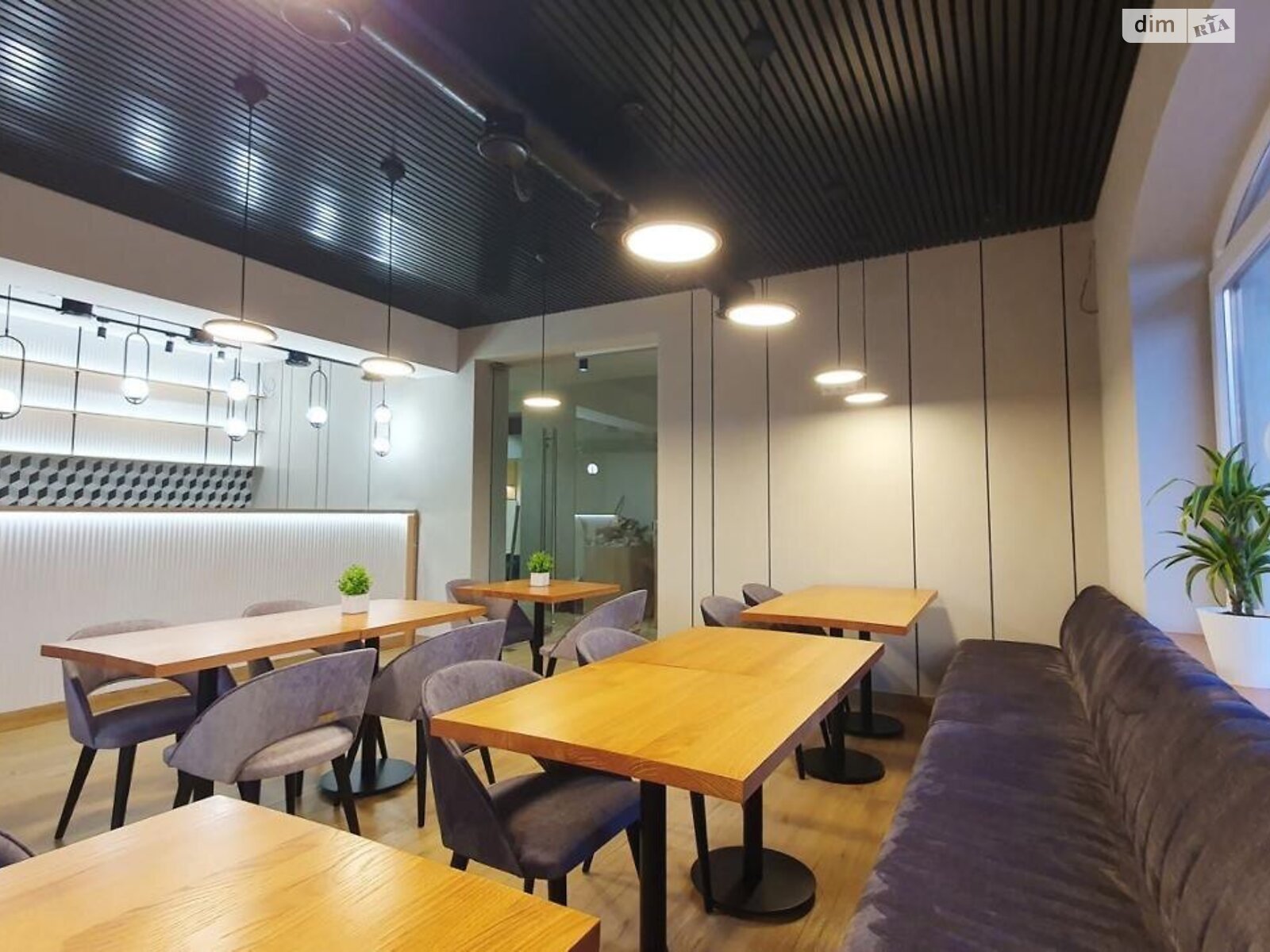 Коммерческое помещение в Буковеле, Вишни урочище, цена продажи: 1 350 000 долларов за объект фото 1