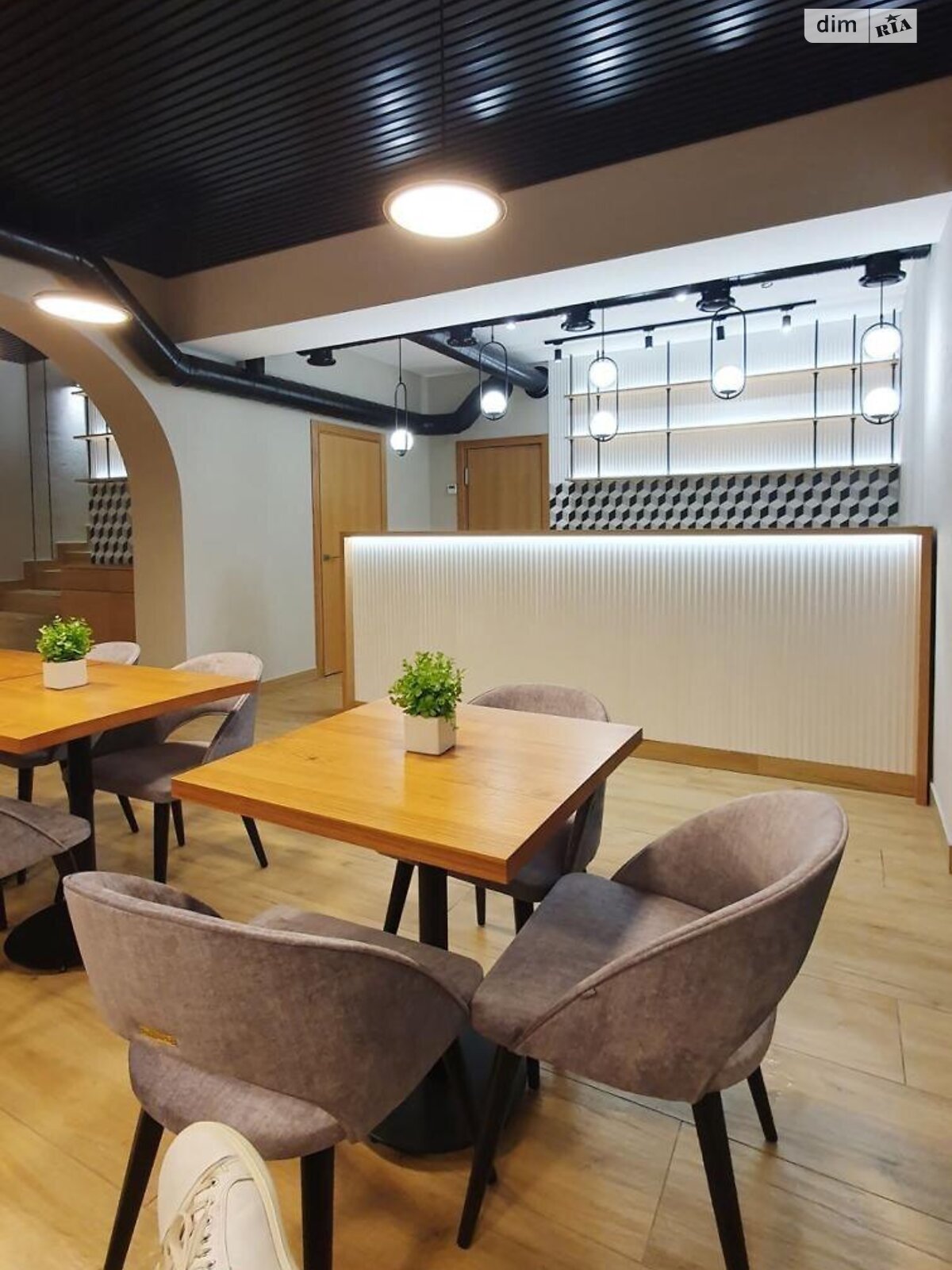 Коммерческое помещение в Буковеле, Вишни урочище, цена продажи: 1 350 000 долларов за объект фото 1