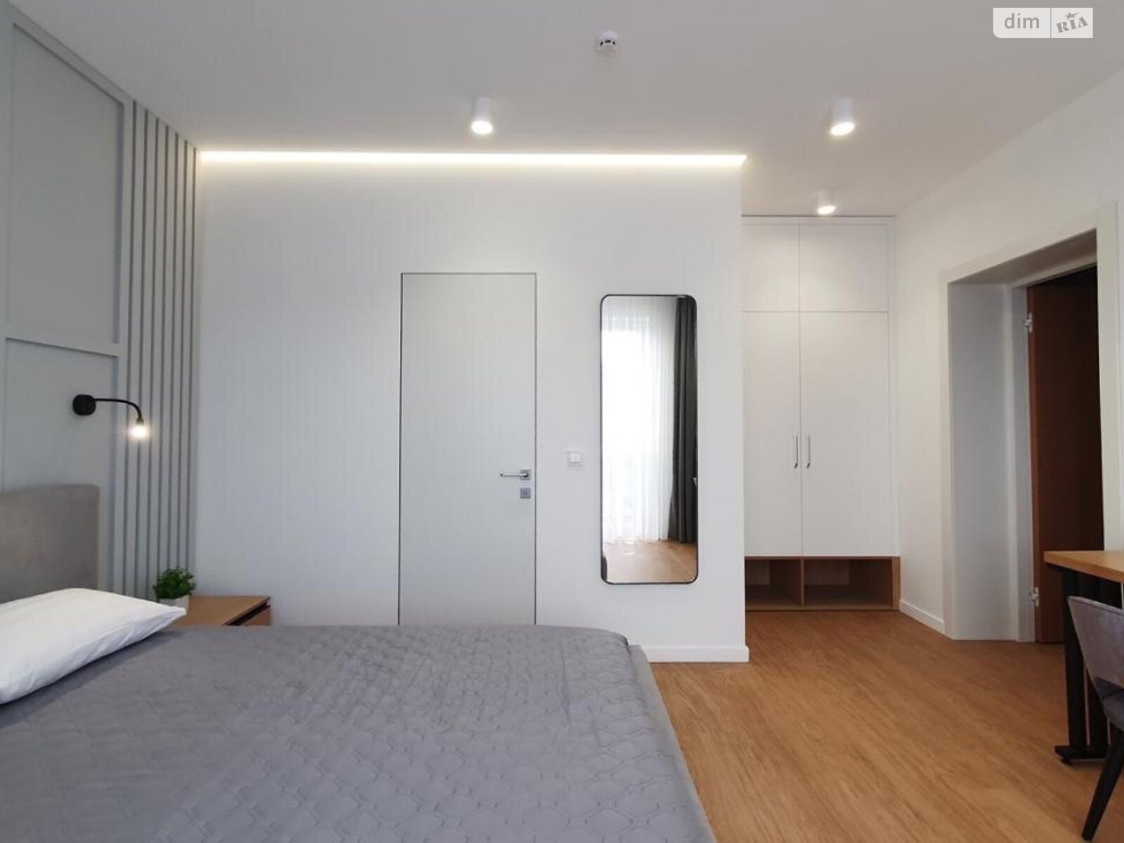 Коммерческое помещение в Буковеле, Вишни урочище, цена продажи: 1 350 000 долларов за объект фото 1