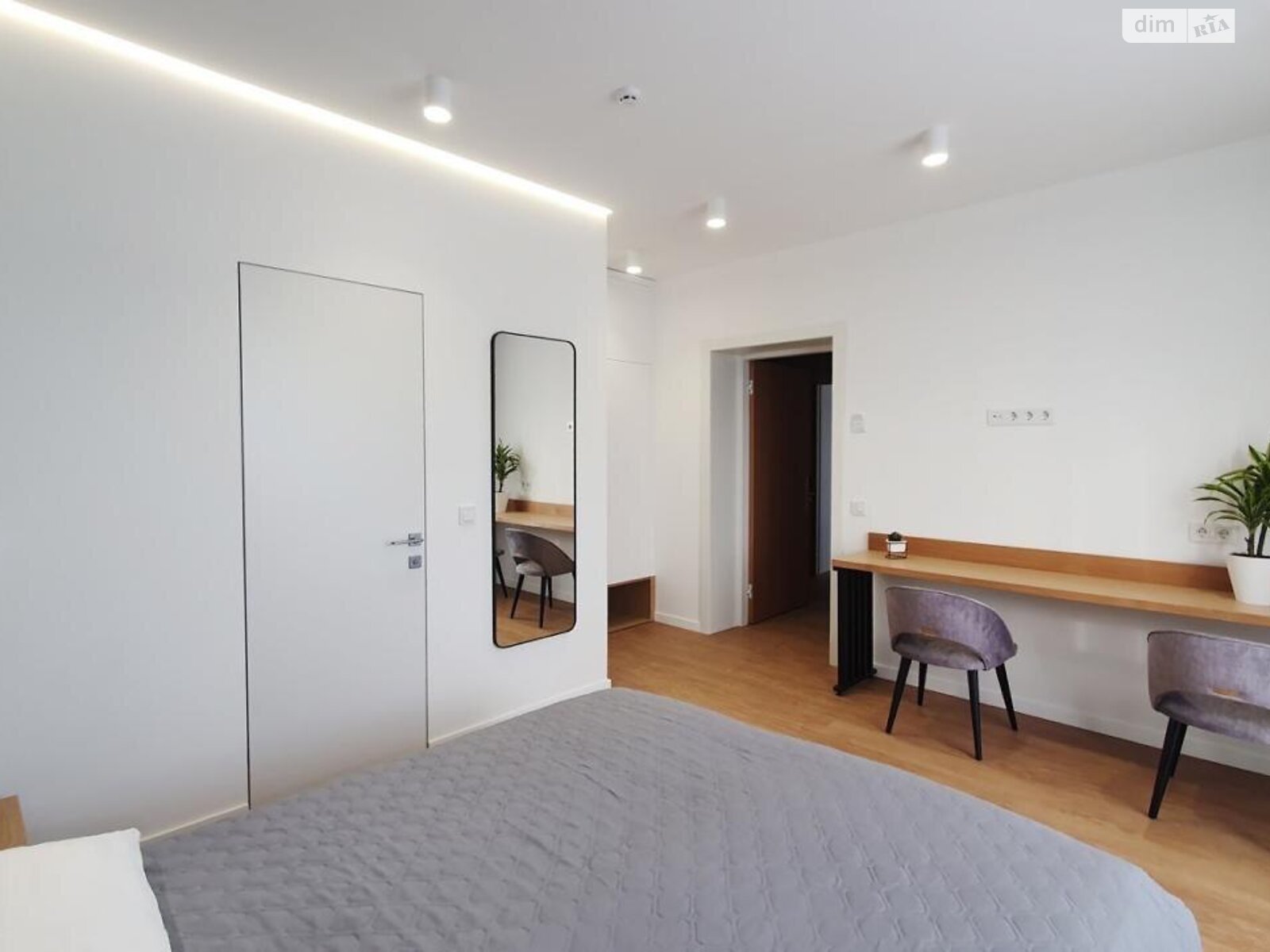 Коммерческое помещение в Буковеле, Вишни урочище, цена продажи: 1 350 000 долларов за объект фото 1