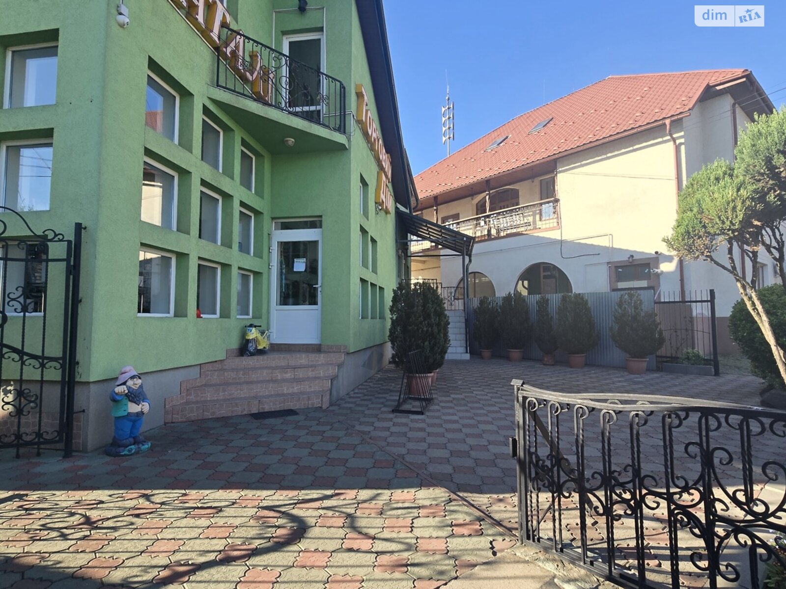 Коммерческое помещение в Буштыне, Главная улица, цена: продажи 699 000 долларов за объект фото 1 Коммерческое помещение в Буштыне, Главная улица, цена продажи: 699 000 долларов за объект фото 1