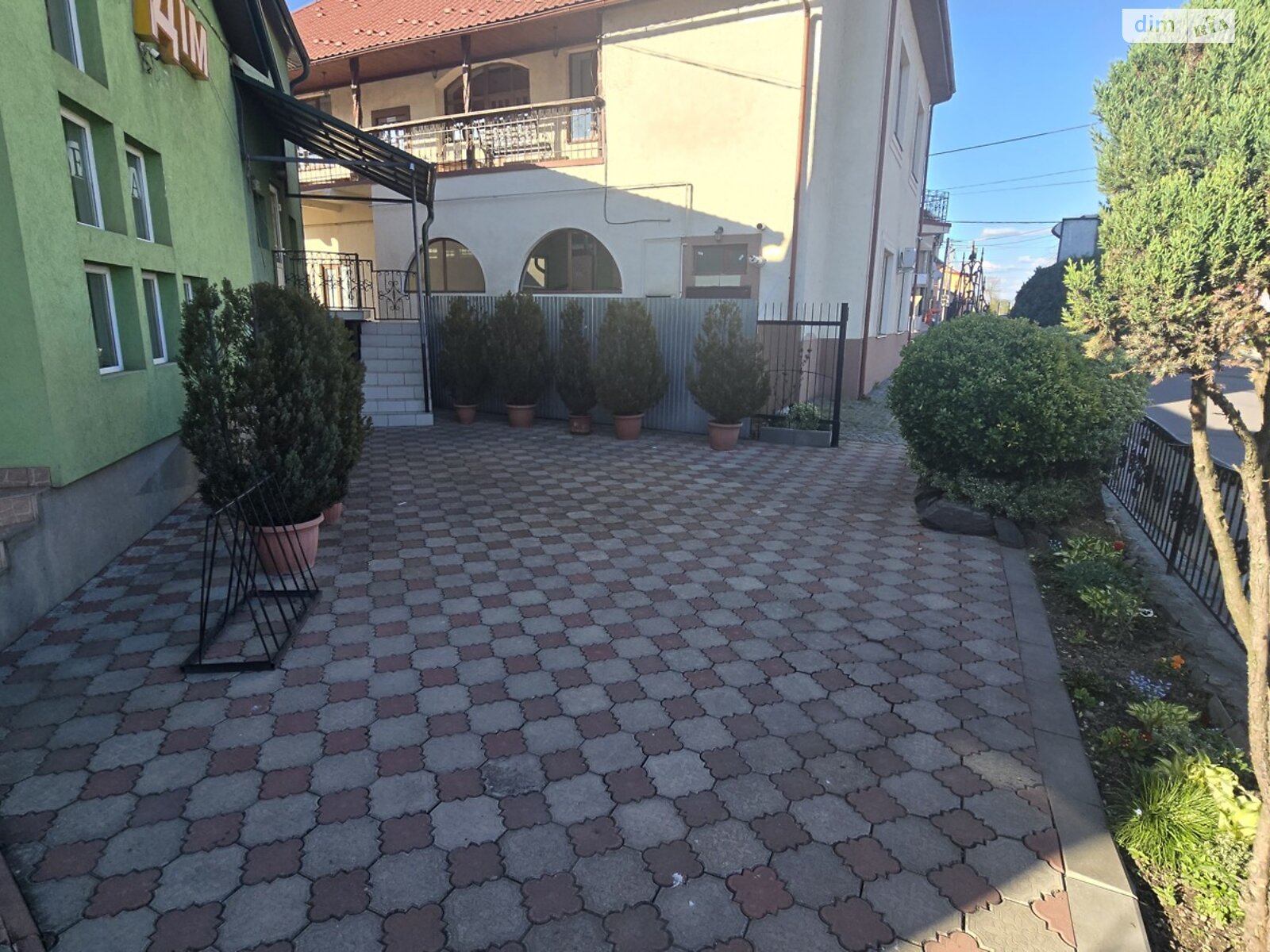 Коммерческое помещение в Буштыне, Главная улица, цена: продажи 699 000 долларов за объект фото 1 Коммерческое помещение в Буштыне, Главная улица, цена продажи: 699 000 долларов за объект фото 1