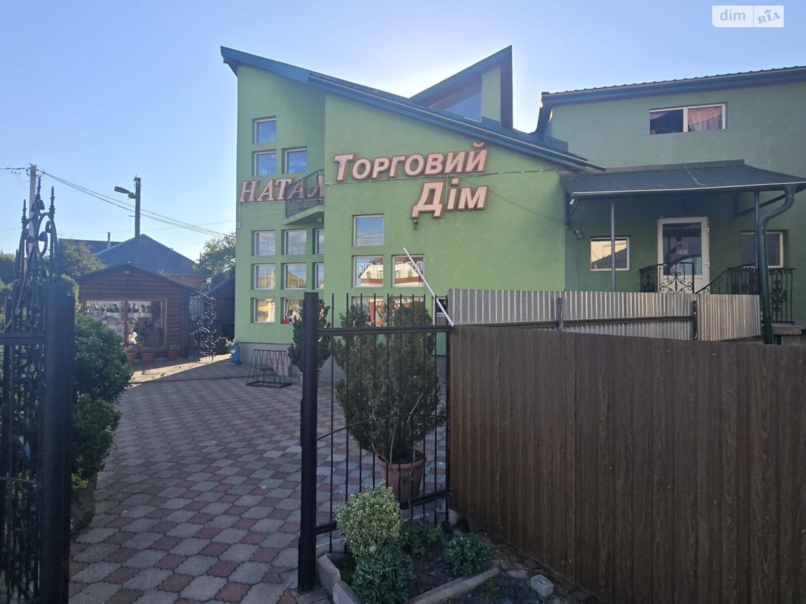 Коммерческое помещение в Буштыне, Главная улица, цена: продажи 699 000 долларов за объект фото 1 Коммерческое помещение в Буштыне, Главная улица, цена продажи: 699 000 долларов за объект фото 1