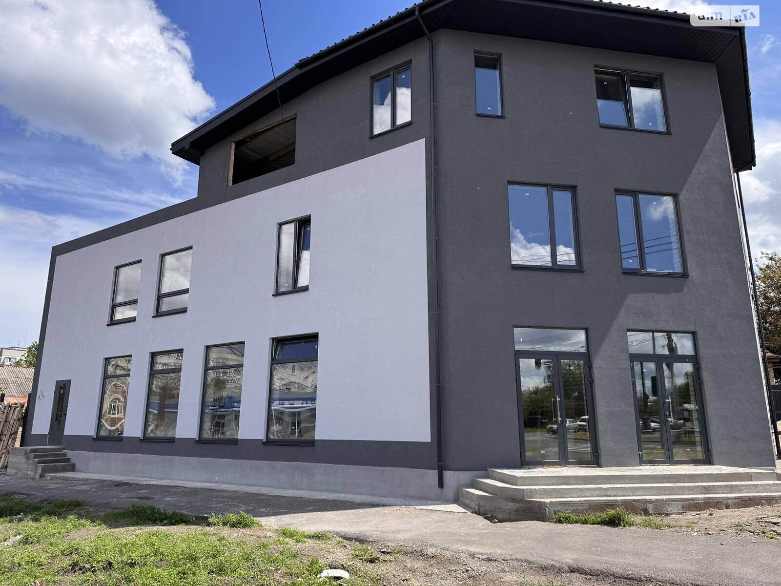 Комерційне приміщення в Черкасах, продаж по Благовісна вулиця 288, район Придніпровський, ціна: 140 000 доларів за об’єкт фото 1