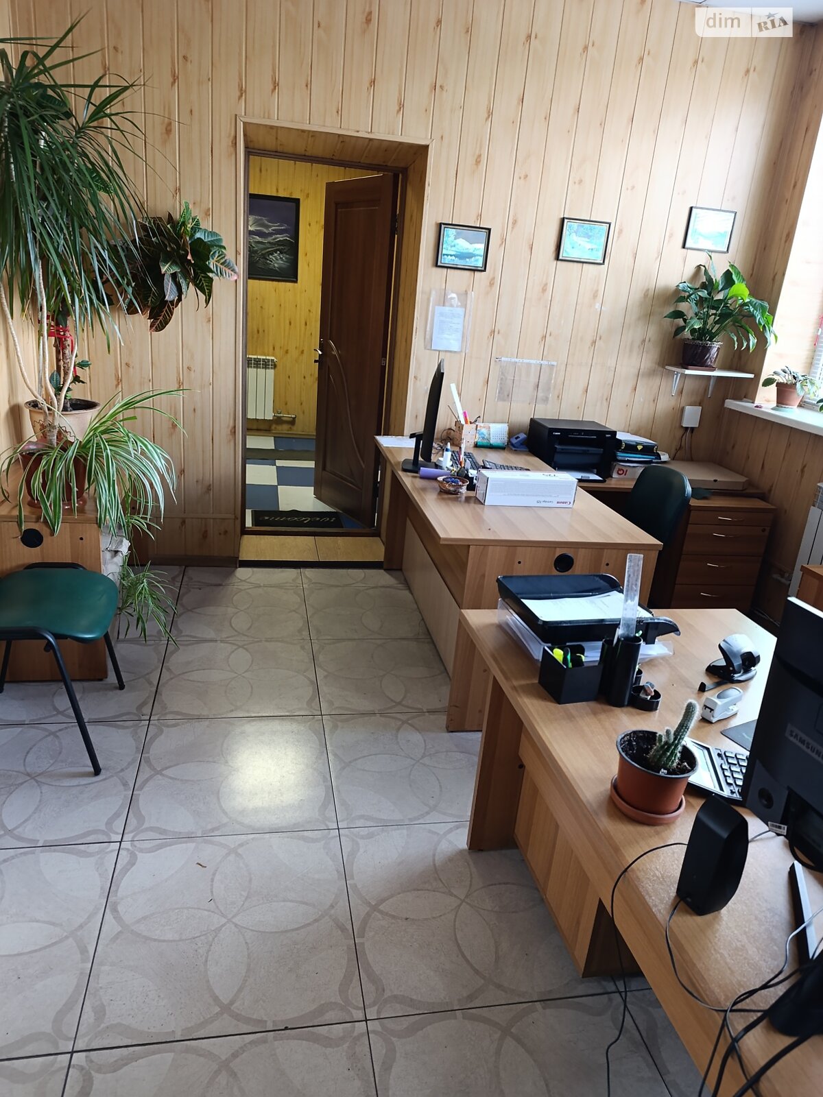 Комерційне приміщення в Черкасах, продаж по Сурикова вулиця 4, район Придніпровський, ціна: 300 000 доларів за об’єкт фото 1 Комерційне приміщення в Черкасах, продаж по Сурикова вулиця 4, район Придніпровський, ціна: 300 000 доларів за об’єкт фото 1