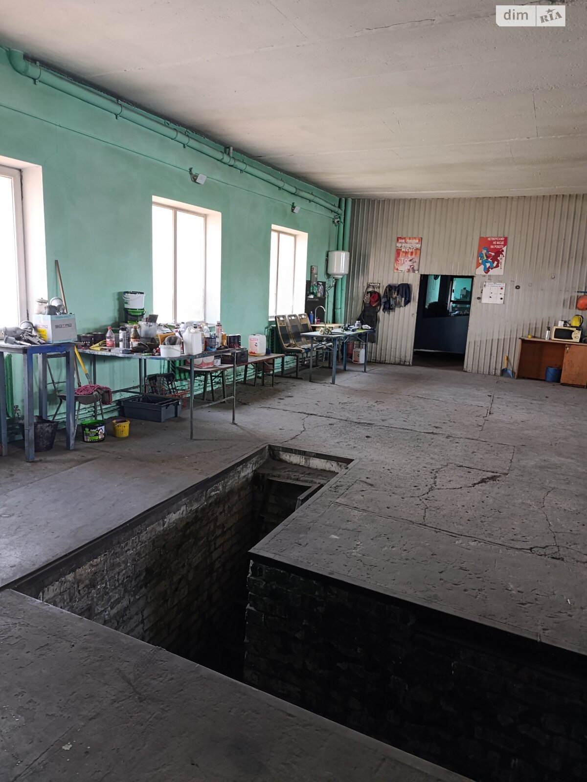 Комерційне приміщення в Черкасах, продаж по Сурикова вулиця 4, район Придніпровський, ціна: 300 000 доларів за об’єкт фото 1 Комерційне приміщення в Черкасах, продаж по Сурикова вулиця 4, район Придніпровський, ціна: 300 000 доларів за об’єкт фото 1