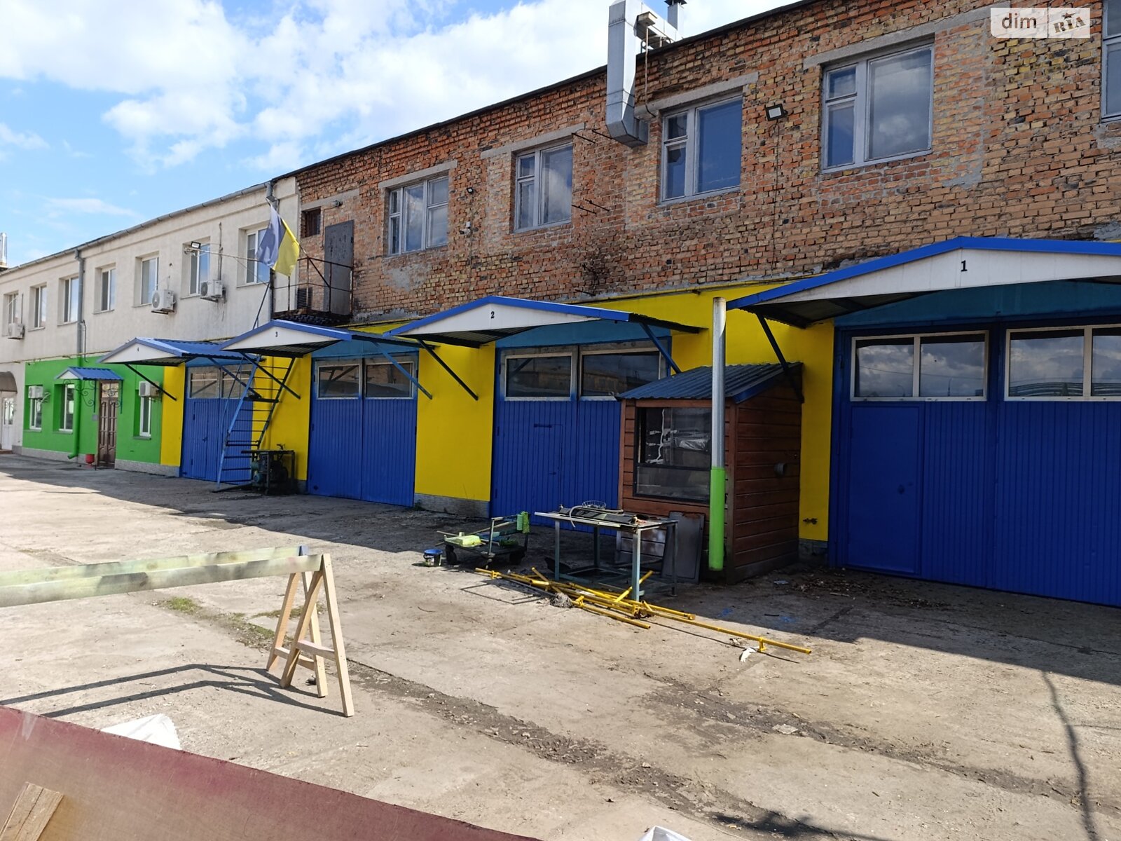 Комерційне приміщення в Черкасах, продаж по Сурикова вулиця 4, район Придніпровський, ціна: 300 000 доларів за об’єкт фото 1 Комерційне приміщення в Черкасах, продаж по Сурикова вулиця 4, район Придніпровський, ціна: 300 000 доларів за об’єкт фото 1