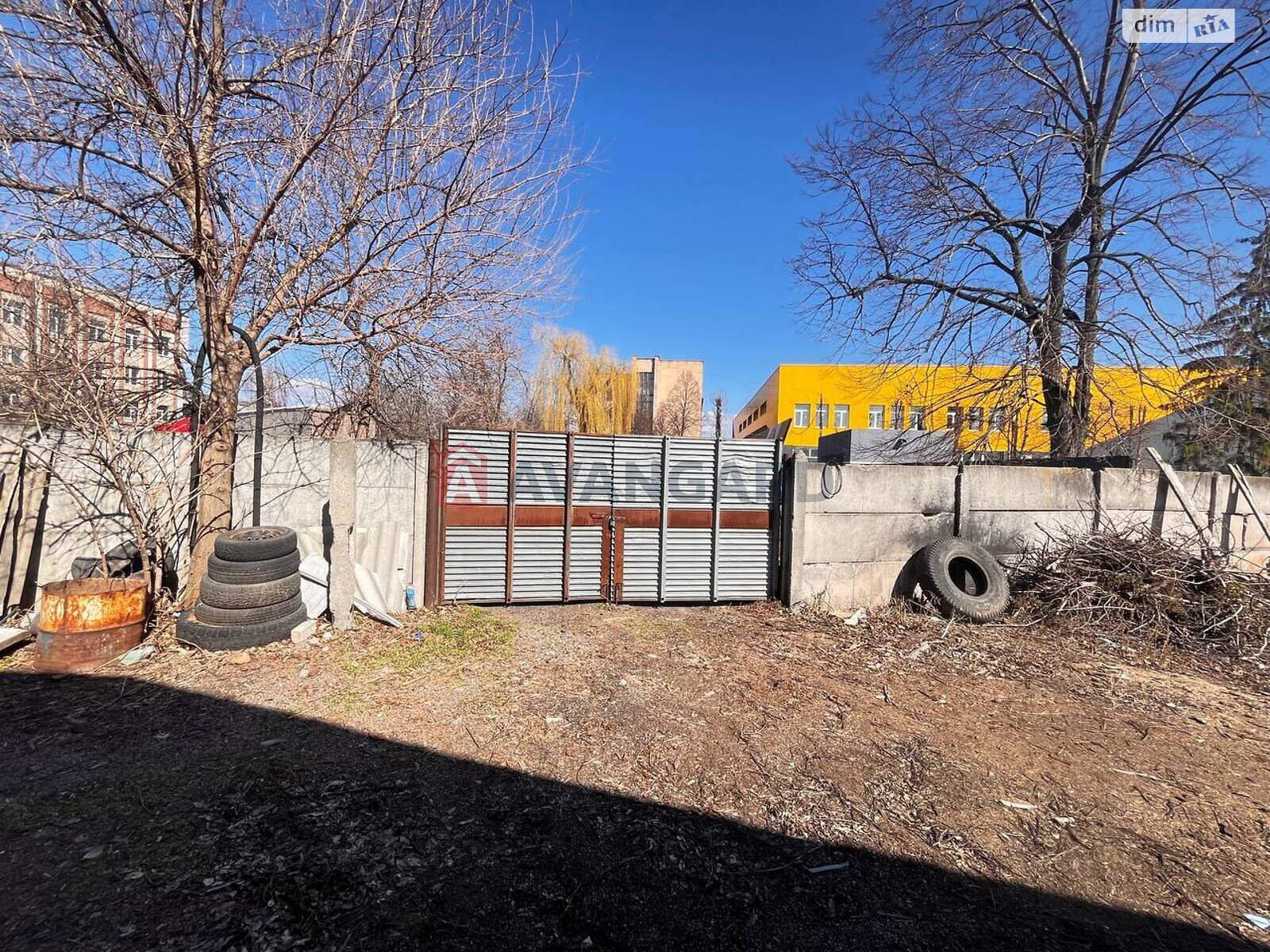Коммерческое помещение в Черкассах, продажа по Михайла Вербицького 14, район Приднепровский, цена: 38 000 долларов за объект фото 1 Коммерческое помещение в Черкассах, продажа по Михайла Вербицького 14, район Приднепровский, цена: 38 000 долларов за объект фото 1