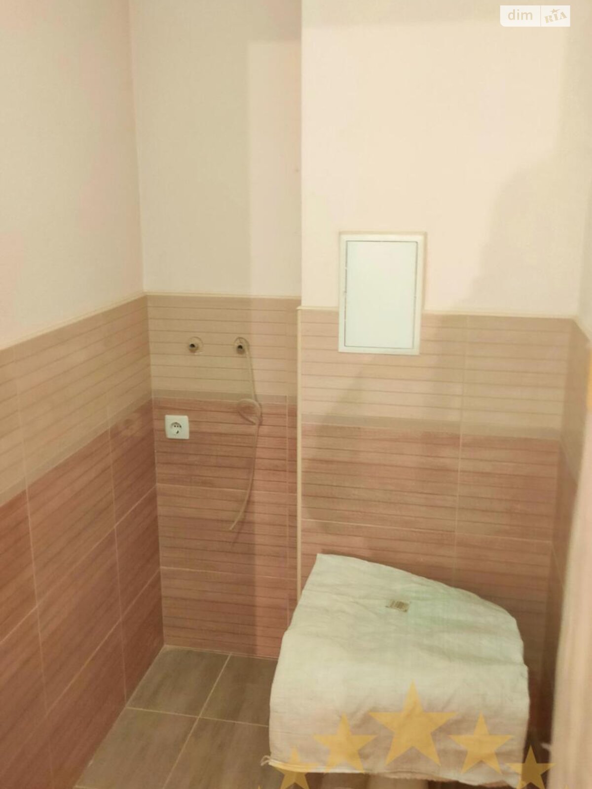 Комерційне приміщення в Черкасах, продаж по Різдвяна вулиця, район Сєдова, ціна: 56 000 доларів за об’єкт фото 1 Комерційне приміщення в Черкасах, продаж по Різдвяна вулиця, район Сєдова, ціна: 56 000 доларів за об’єкт фото 1