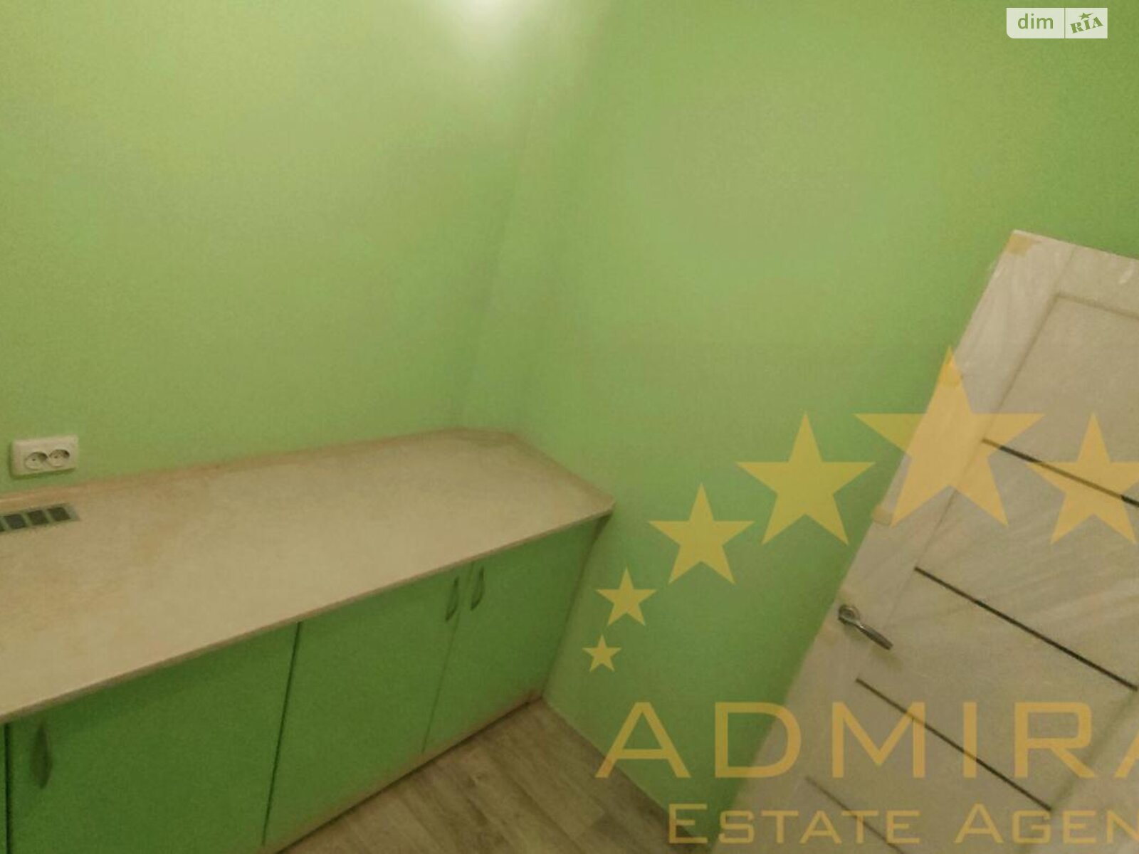 Комерційне приміщення в Черкасах, продаж по Різдвяна вулиця, район Сєдова, ціна: 56 000 доларів за об’єкт фото 1 Комерційне приміщення в Черкасах, продаж по Різдвяна вулиця, район Сєдова, ціна: 56 000 доларів за об’єкт фото 1