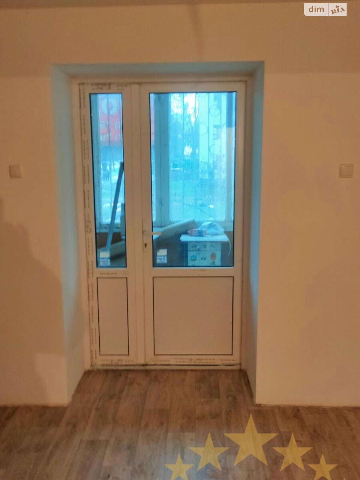 Комерційне приміщення в Черкасах, продаж по Різдвяна вулиця, район Сєдова, ціна: 56 000 доларів за об’єкт фото 1 Комерційне приміщення в Черкасах, продаж по Різдвяна вулиця, район Сєдова, ціна: 56 000 доларів за об’єкт фото 1