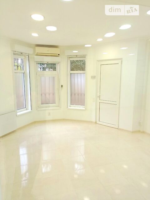 Коммерческая недвижимость по адресу Мира пр. (площадь 47 м²) - Atlanta.ua - фото 4