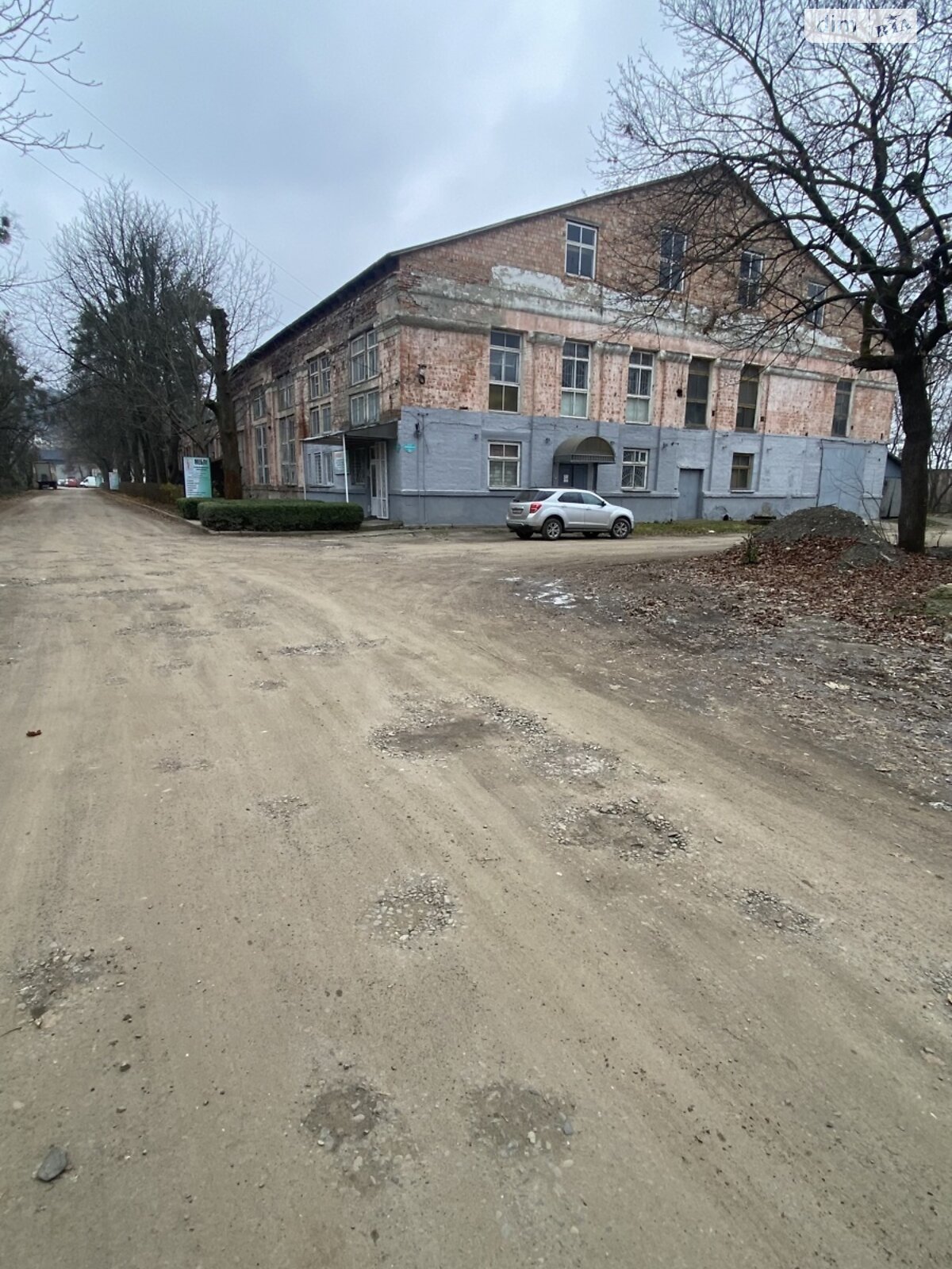 Коммерческое помещение в Черновцах, продажа по Донбасская улица 1Г, район Первомайский, цена: 400 000 долларов за объект фото 1 Коммерческое помещение в Черновцах, продажа по Донбасская улица 1Г, район Первомайский, цена: 400 000 долларов за объект фото 1