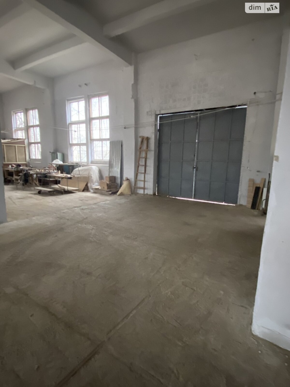 Коммерческое помещение в Черновцах, продажа по Донбасская улица 1Г, район Первомайский, цена: 400 000 долларов за объект фото 1 Коммерческое помещение в Черновцах, продажа по Донбасская улица 1Г, район Первомайский, цена: 400 000 долларов за объект фото 1