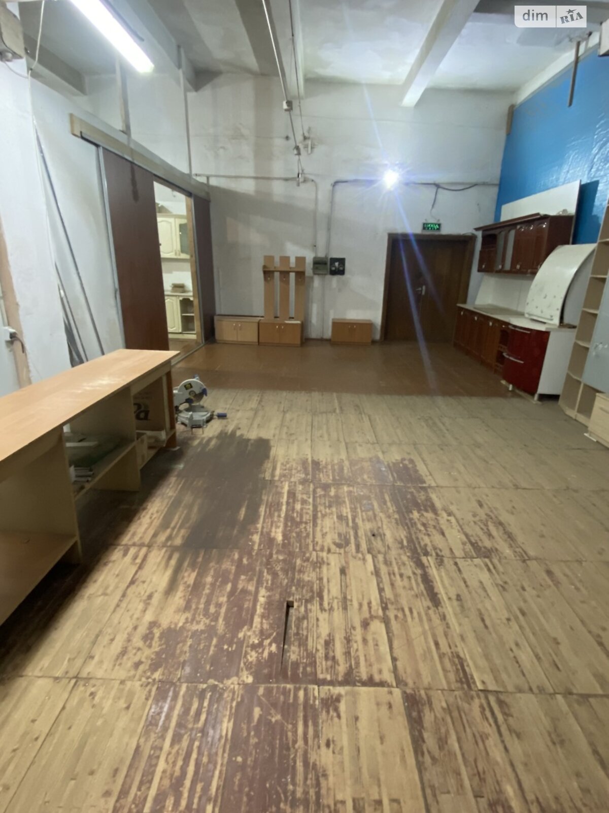 Коммерческое помещение в Черновцах, продажа по Донбасская улица 1Г, район Первомайский, цена: 400 000 долларов за объект фото 1 Коммерческое помещение в Черновцах, продажа по Донбасская улица 1Г, район Первомайский, цена: 400 000 долларов за объект фото 1