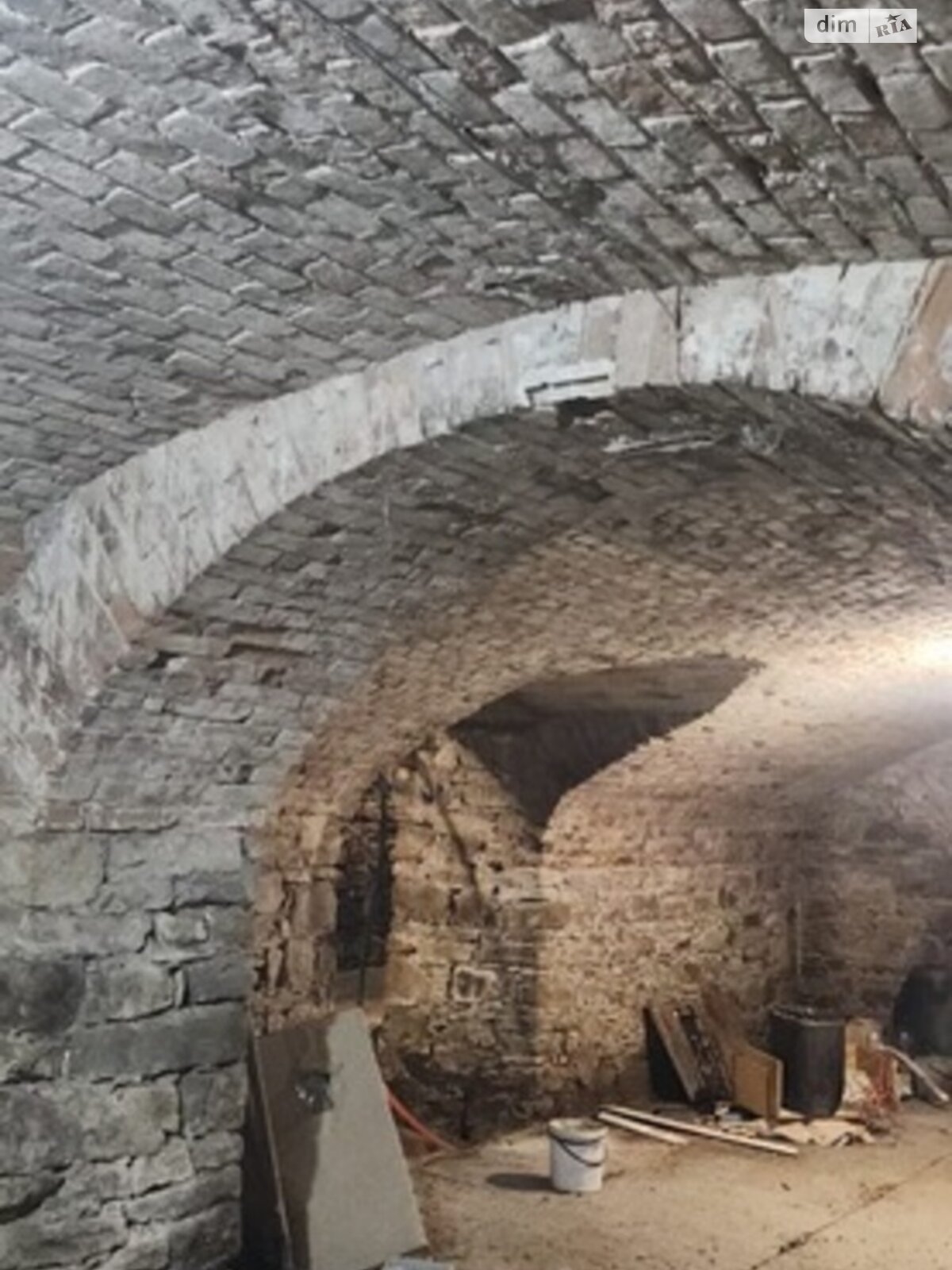 Комерційне приміщення в Чернівцях, продаж по Головна вулиця 14, район Першотравневий, ціна: 58 999 доларів за об’єкт фото 1 Комерційне приміщення в Чернівцях, продаж по Головна вулиця 14, район Першотравневий, ціна: 58 999 доларів за об’єкт фото 1