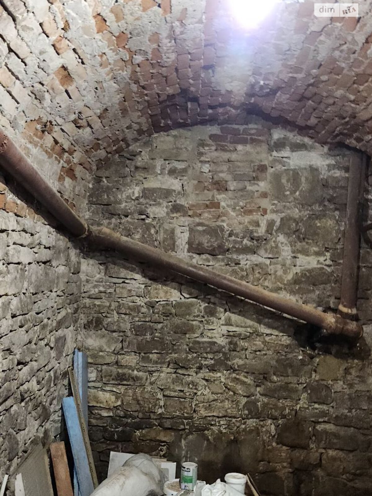 Комерційне приміщення в Чернівцях, продаж по Головна вулиця 14, район Першотравневий, ціна: 58 999 доларів за об’єкт фото 1 Комерційне приміщення в Чернівцях, продаж по Головна вулиця 14, район Першотравневий, ціна: 58 999 доларів за об’єкт фото 1