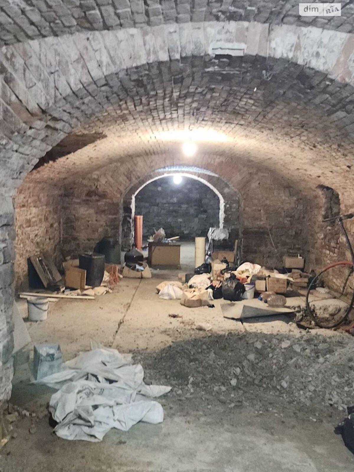 Комерційне приміщення в Чернівцях, продаж по Головна вулиця 14, район Першотравневий, ціна: 58 999 доларів за об’єкт фото 1 Комерційне приміщення в Чернівцях, продаж по Головна вулиця 14, район Першотравневий, ціна: 58 999 доларів за об’єкт фото 1