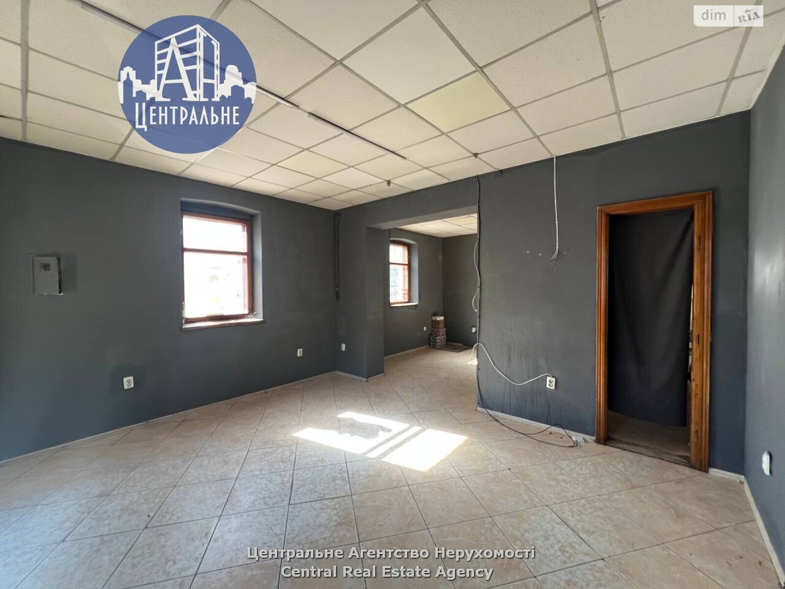 Коммерческое помещение в Черновцах, продажа по Сагайдачного Петра гетмана улица, район Первомайский, цена: 65 000 долларов за объект фото 1 Коммерческое помещение в Черновцах, продажа по Сагайдачного Петра гетмана улица, район Первомайский, цена: 65 000 долларов за объект фото 1