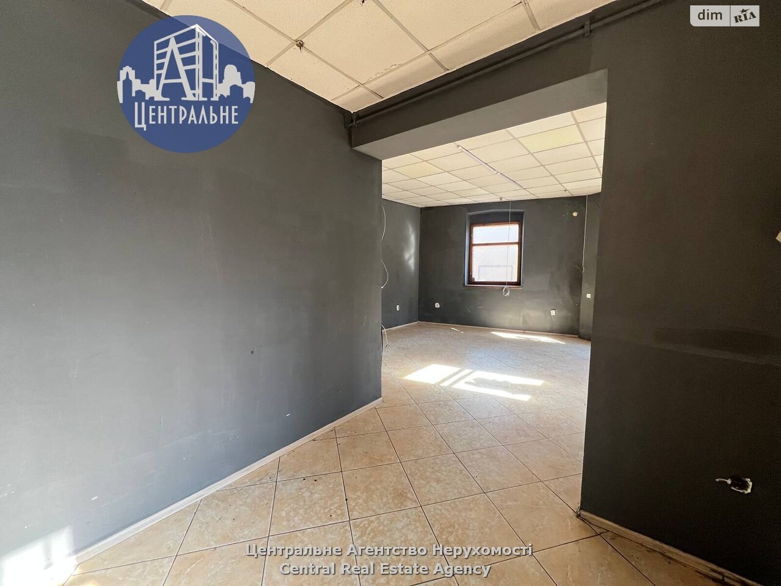 Коммерческое помещение в Черновцах, продажа по Сагайдачного Петра гетмана улица, район Первомайский, цена: 65 000 долларов за объект фото 1 Коммерческое помещение в Черновцах, продажа по Сагайдачного Петра гетмана улица, район Первомайский, цена: 65 000 долларов за объект фото 1