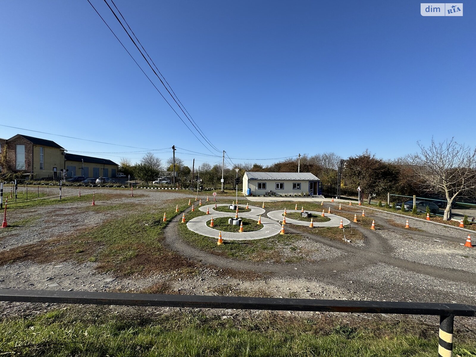 Комерційне приміщення в Чернівцях, продаж по Лесина Василя вулиця 33, район Першотравневий, ціна: 200 000 доларів за об’єкт фото 1