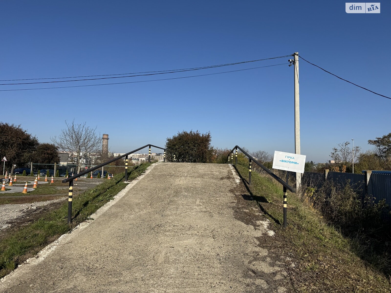 Комерційне приміщення в Чернівцях, продаж по Лесина Василя вулиця 33, район Першотравневий, ціна: 200 000 доларів за об’єкт фото 1