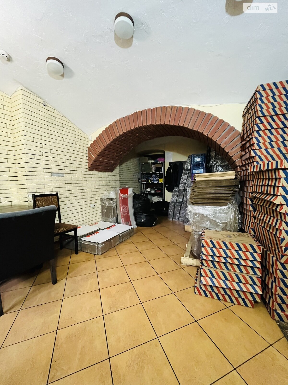 Комерційне приміщення в Чернівцях, продаж по Петровича Якоба вулиця 20, район Першотравневий, ціна: 110 000 доларів за об’єкт фото 1 Комерційне приміщення в Чернівцях, продаж по Петровича Якоба вулиця 20, район Першотравневий, ціна: 110 000 доларів за об’єкт фото 1