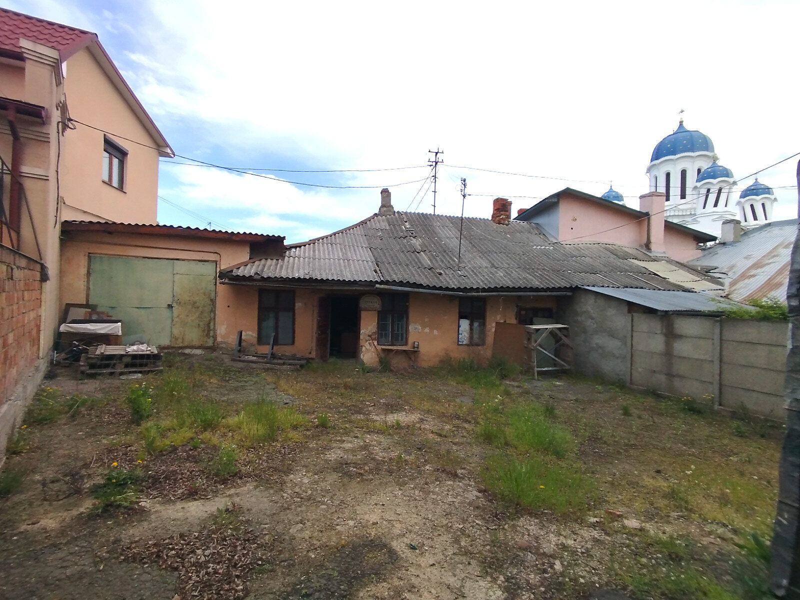 Комерційне приміщення в Чернівцях, продаж по Руська вулиця 31А, район Першотравневий, ціна: 94 000 доларів за об’єкт фото 1 Комерційне приміщення в Чернівцях, продаж по Руська вулиця 31А, район Першотравневий, ціна: 94 000 доларів за об’єкт фото 1