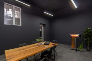 Коммерческое помещение в Черновцах, продажа по Черновола Вячеслава улица 5, район Шевченковский, цена: 35 000 долларов за объект фото 2