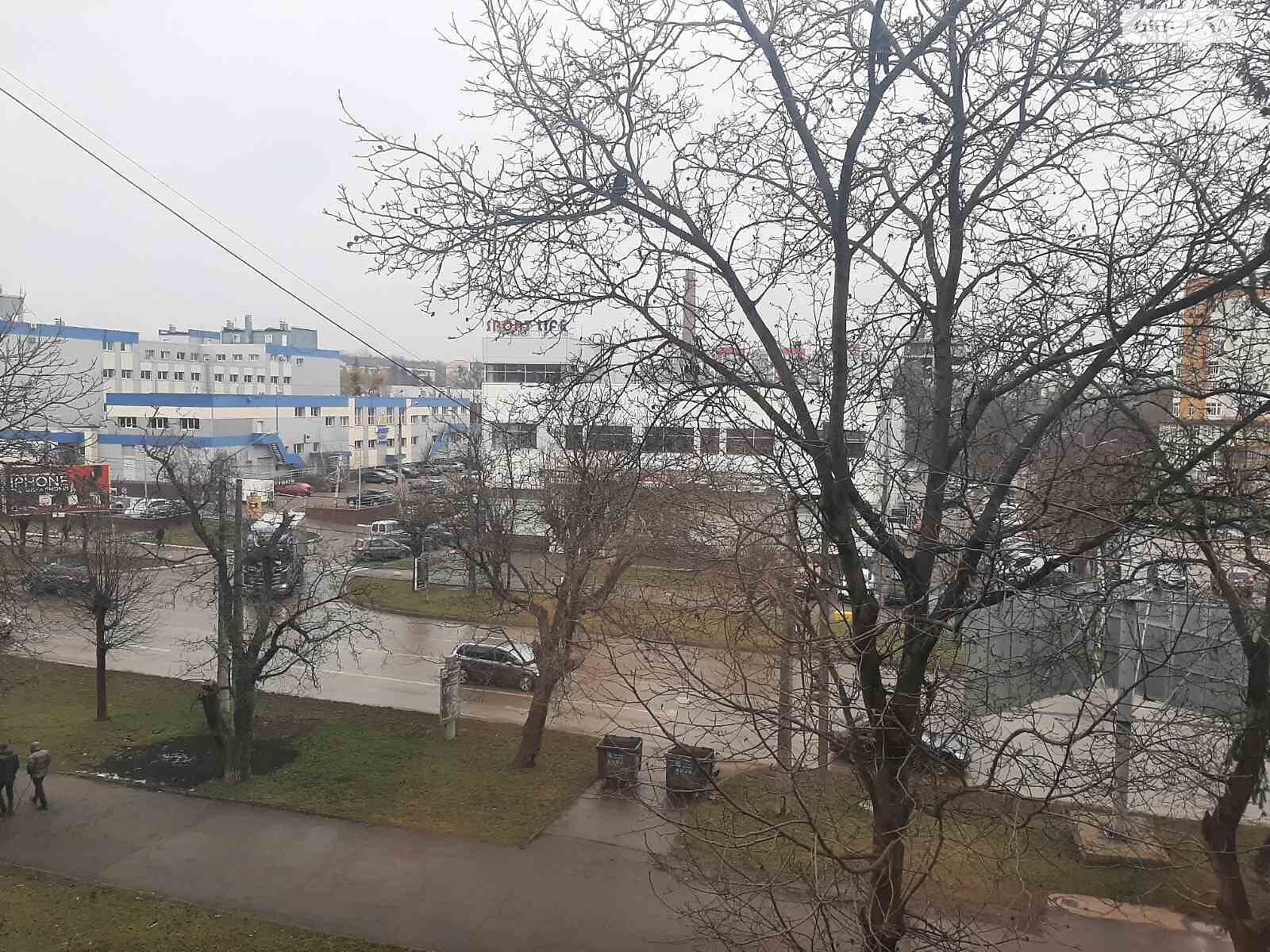 Комерційне приміщення в Чернівцях, продаж по Героїв Майдану вулиця, район Шевченківський, ціна: 700 000 доларів за об’єкт фото 1